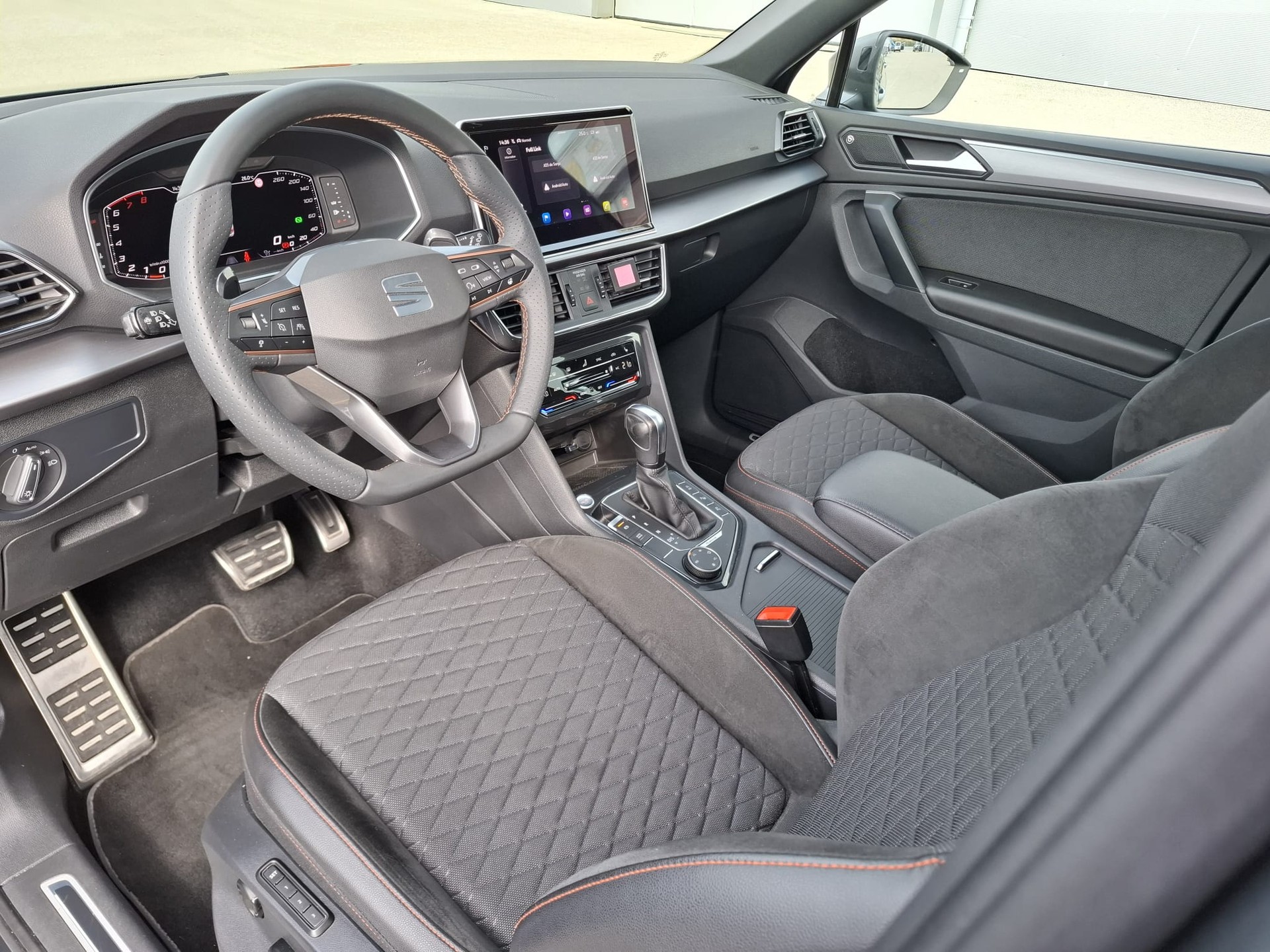 SEAT 2.0 TSI Hola FR 4Drive DSG-image-4