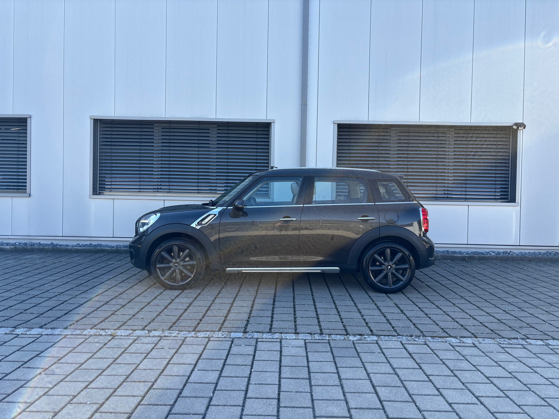 MINI Countryman Cooper S ALL4 by Burton-image-13