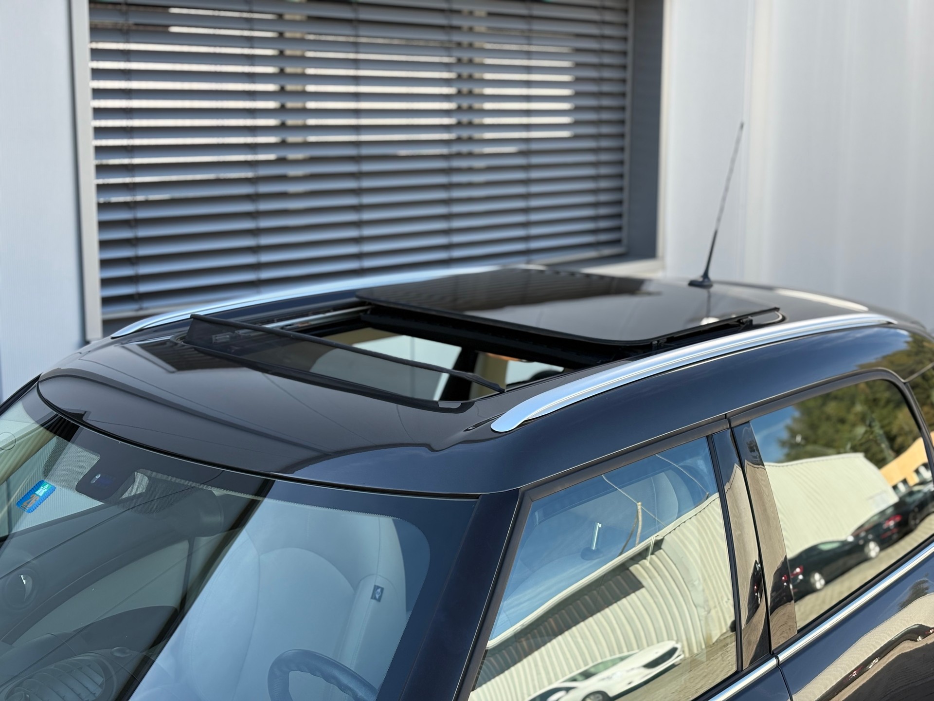 MINI Countryman Cooper S ALL4 by Burton-image-12