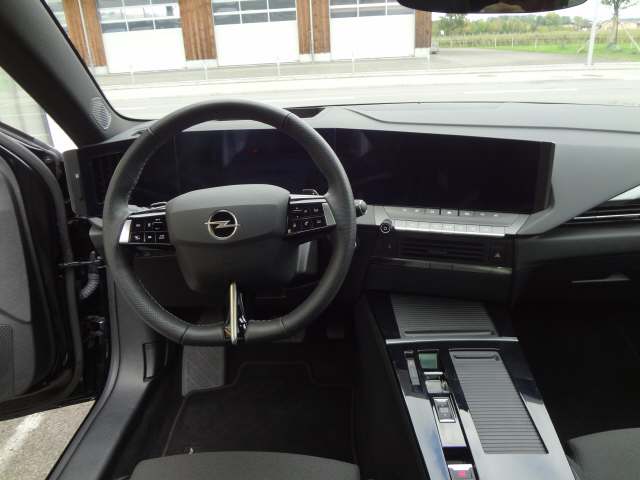 OPEL Astra Sports Tourer 1.2 Turbo Hybrid GS-image-10