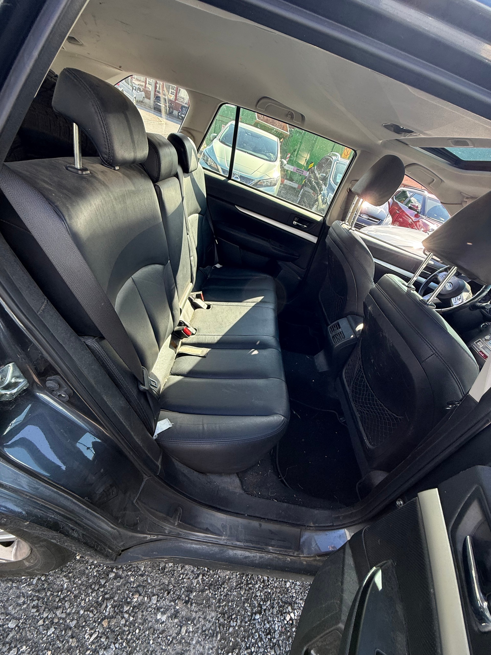 SUBARU Outback 2.5i Swiss AWD Lineartronic-image-9