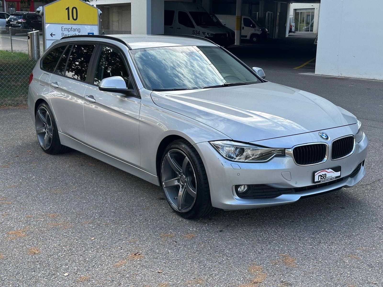 BMW 320d Touring Sport Line Steptronic-image-2