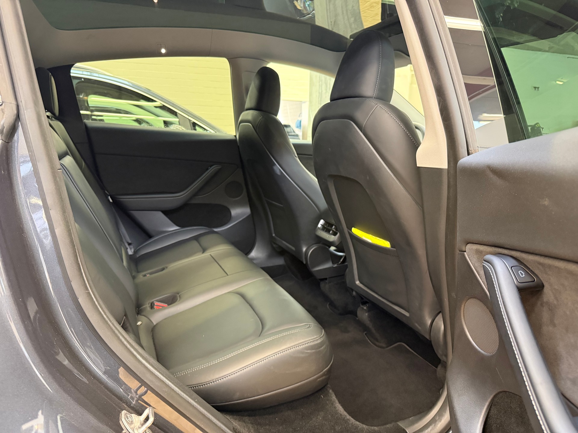 TESLA Model Y Long Range-image-15