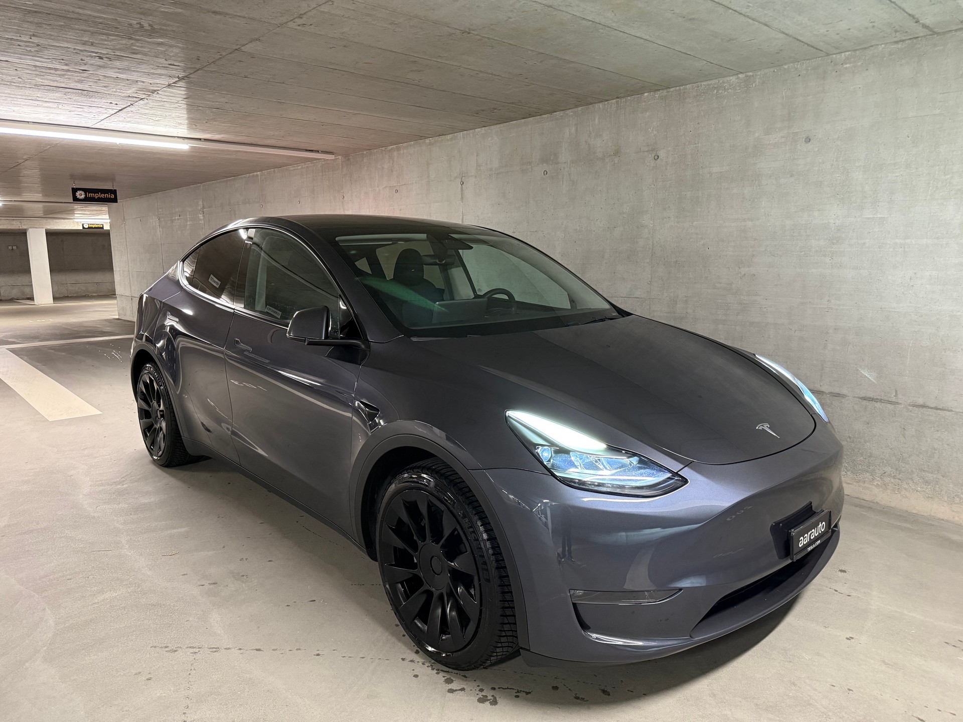 TESLA Model Y Long Range-image-5