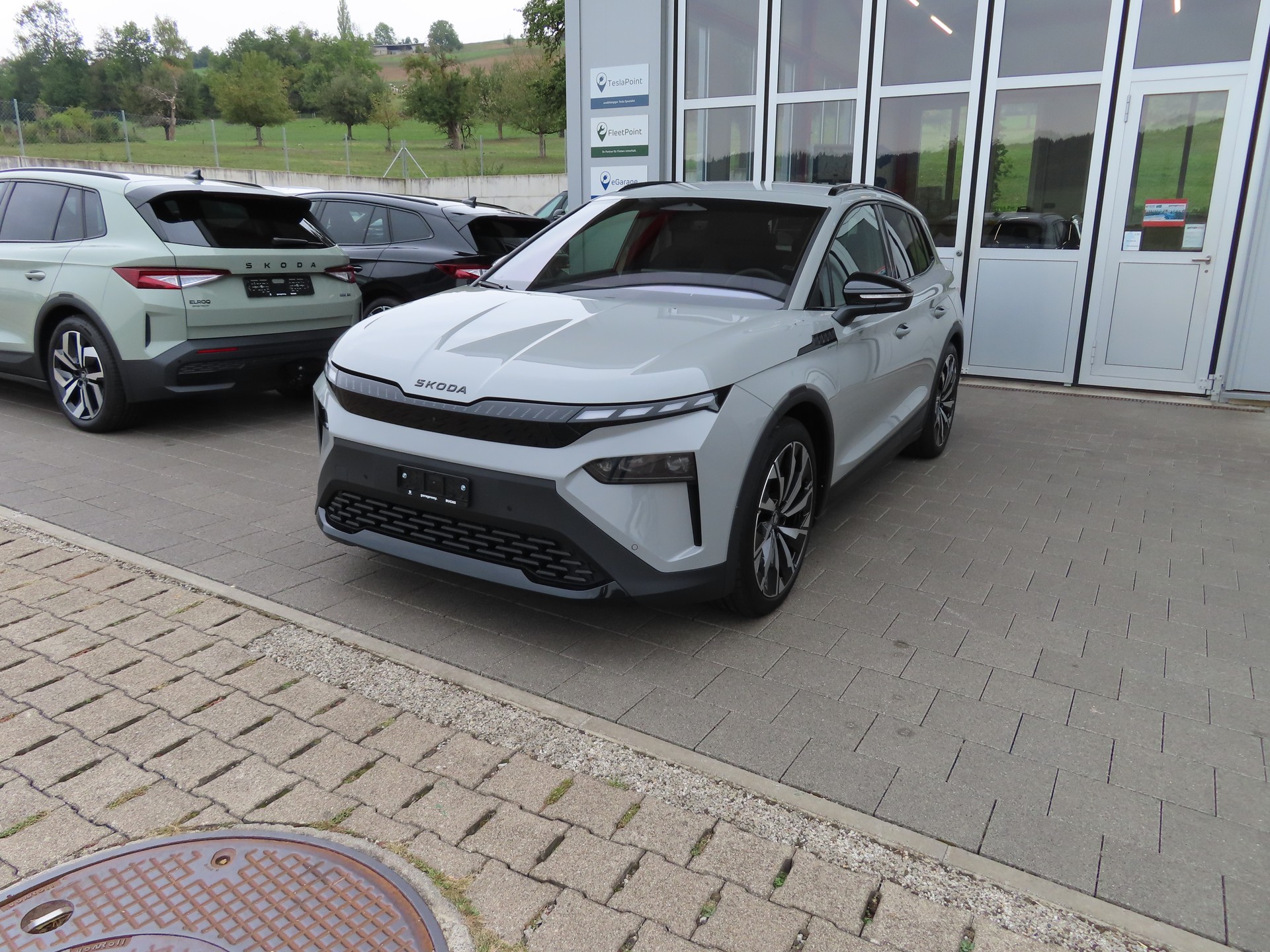 SKODA Elroq 85x Sportline 4x4-image-0