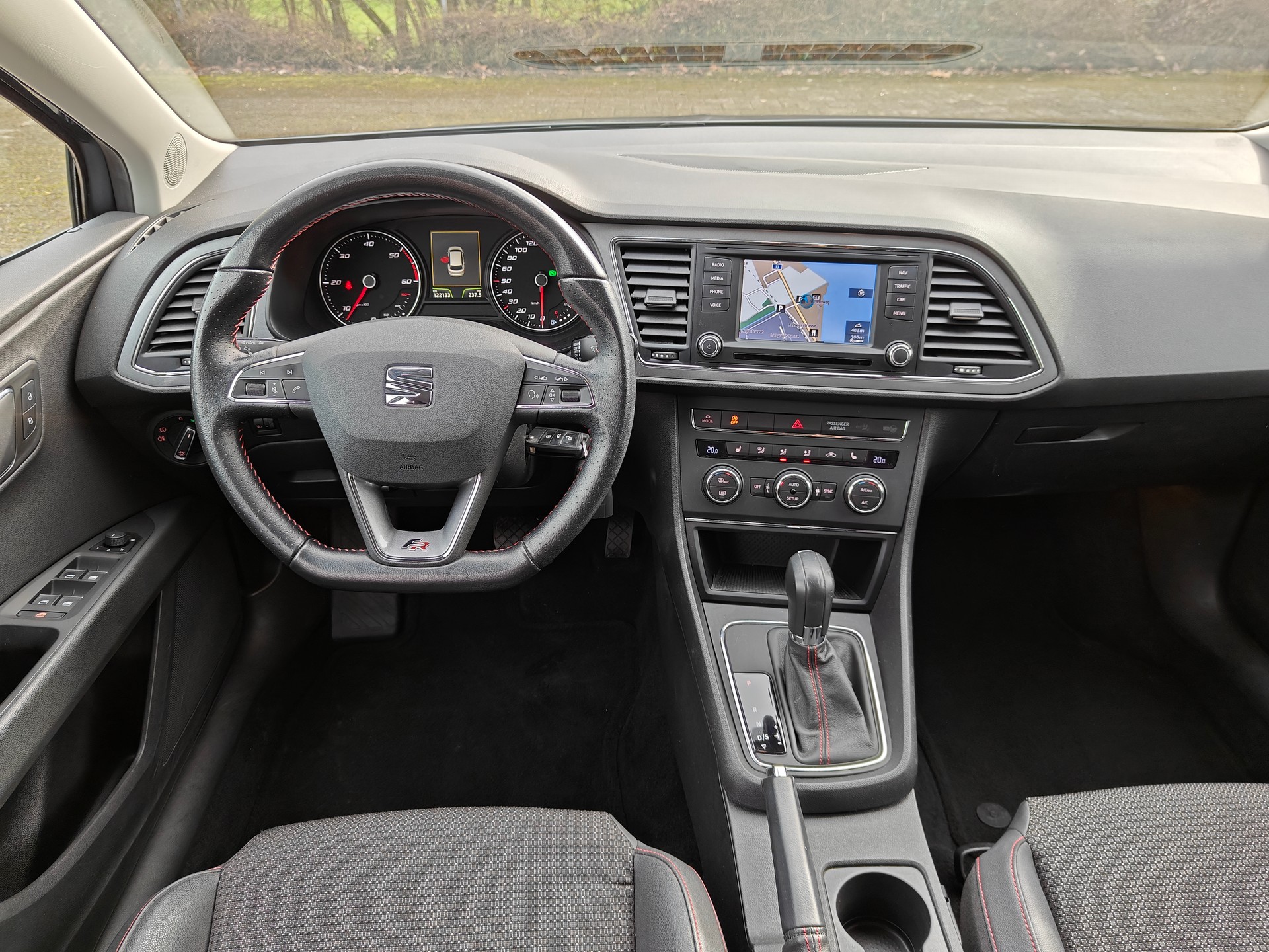 SEAT LEON ST 2.0TDI FR-LINE *184PS*-image-13