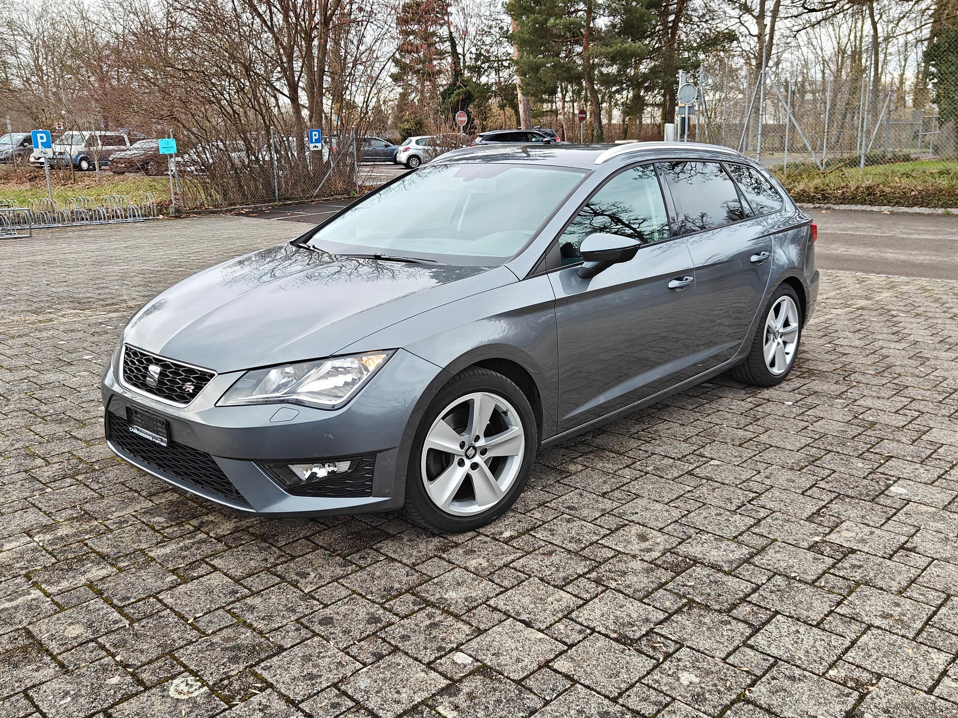 SEAT LEON ST 2.0TDI FR-LINE *184PS*-image-0