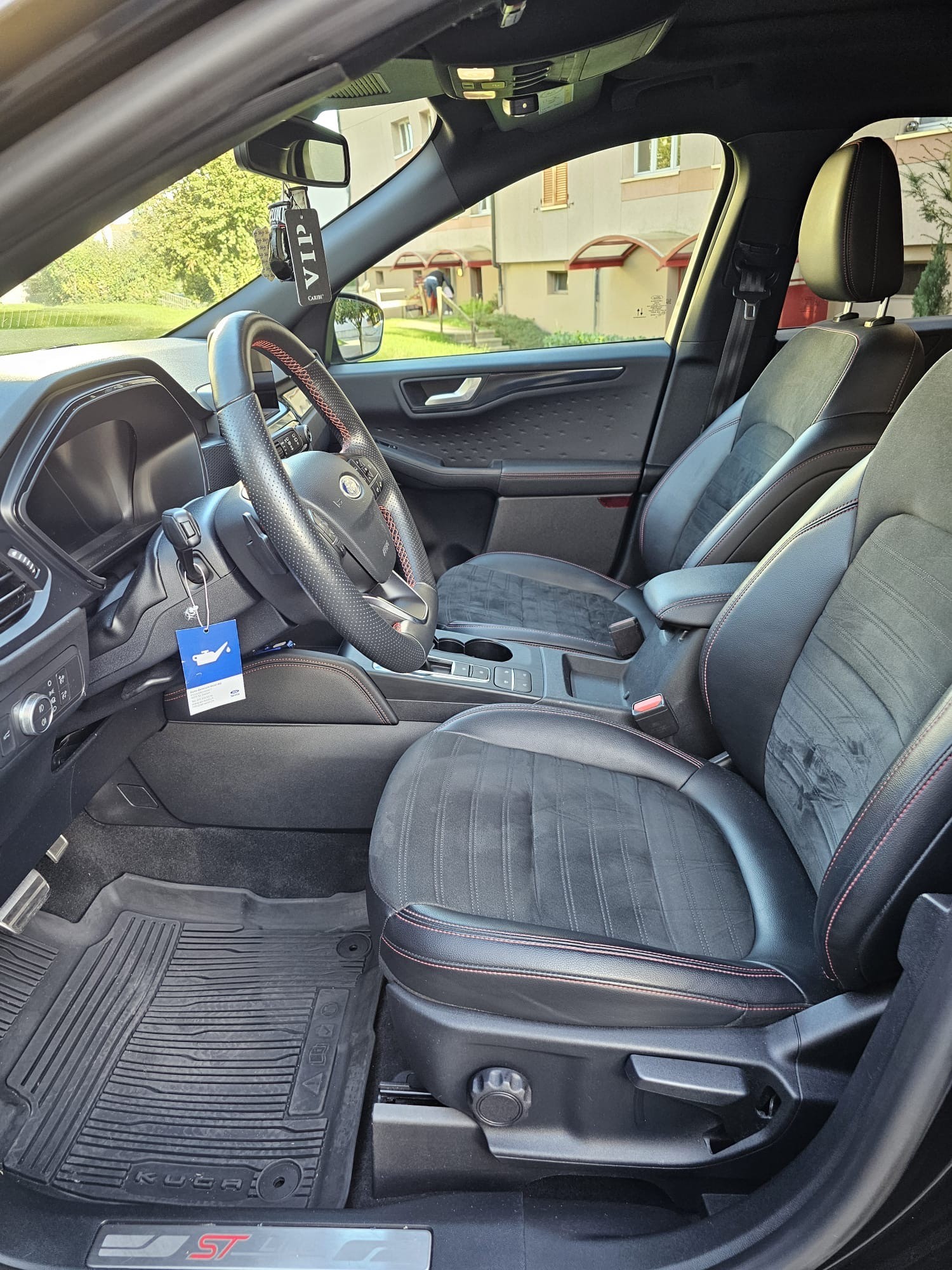FORD Kuga 2.0 TDCi EcoBlue ST-Line X 4WD-image-3