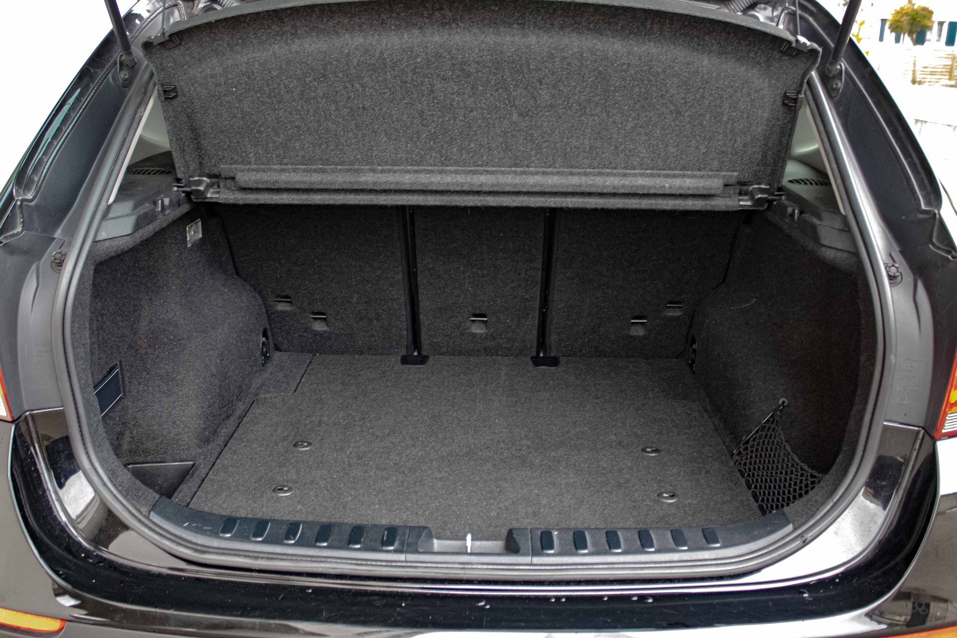 BMW X1 xDrive 20i Steptronic-image-17