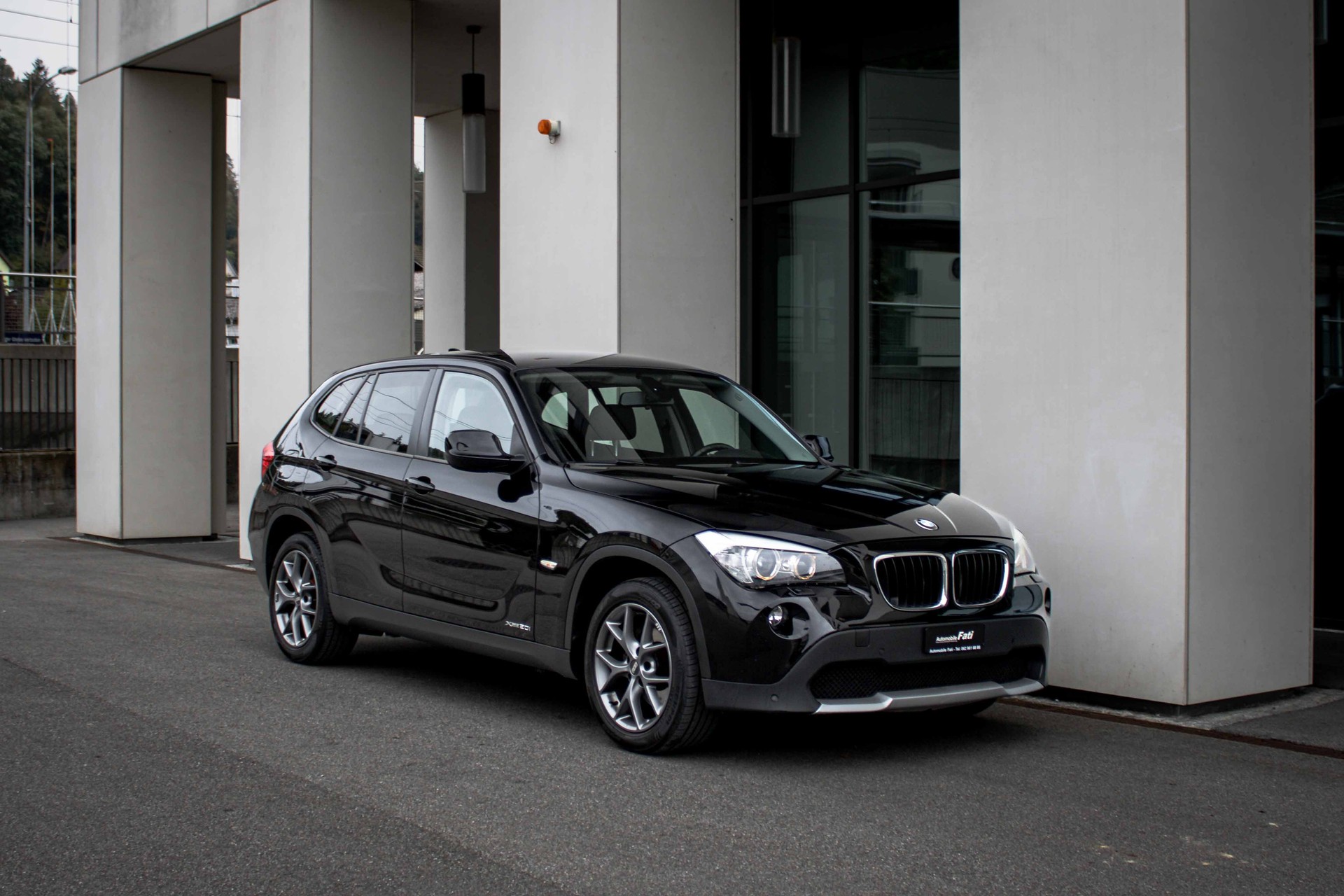 BMW X1 xDrive 20i Steptronic-image-4