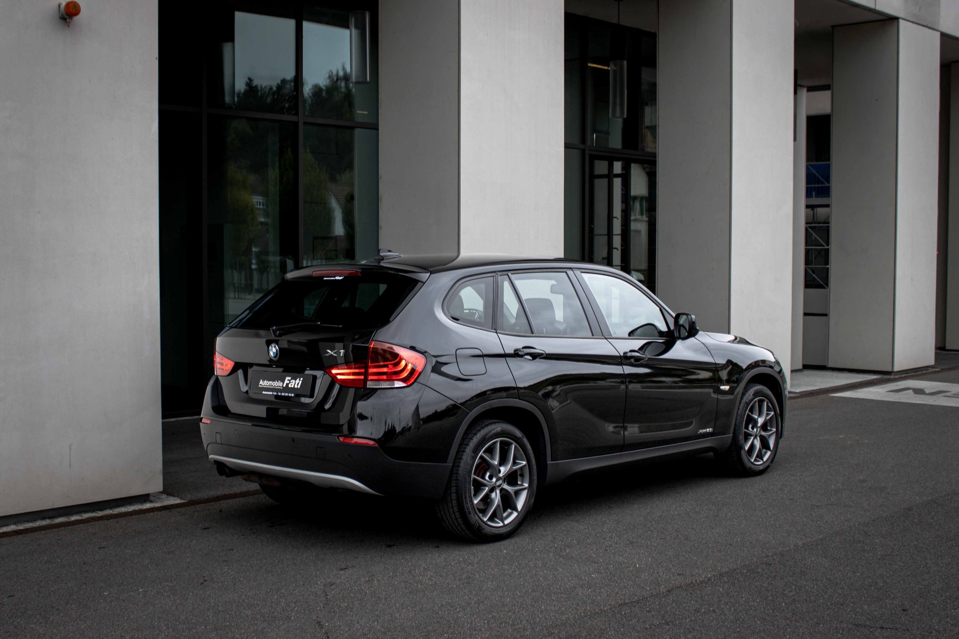 BMW X1 xDrive 20i Steptronic-image-6