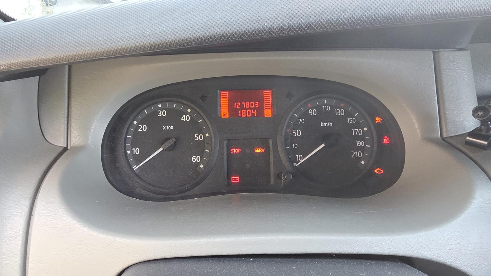 RENAULT Trafic 2.5 dCi 2.9t L1H1-image-7