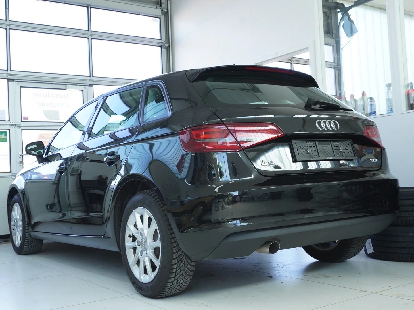 AUDI A3 Sportback 1.6 TDI Ambition S-tronic-image-1