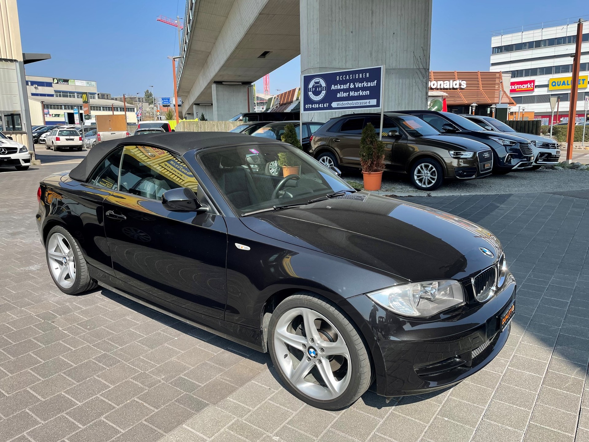 BMW 118i Cabrio-image-0