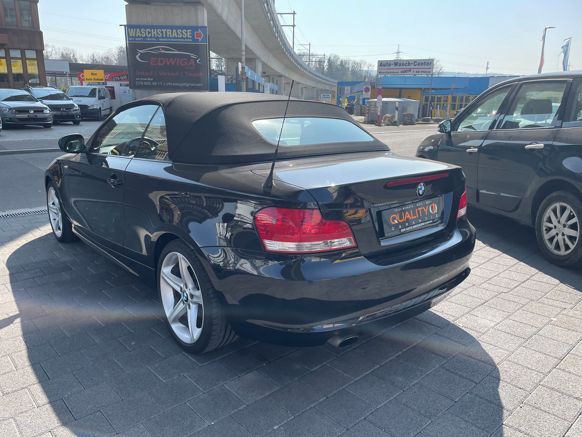 BMW 118i Cabrio-image-2
