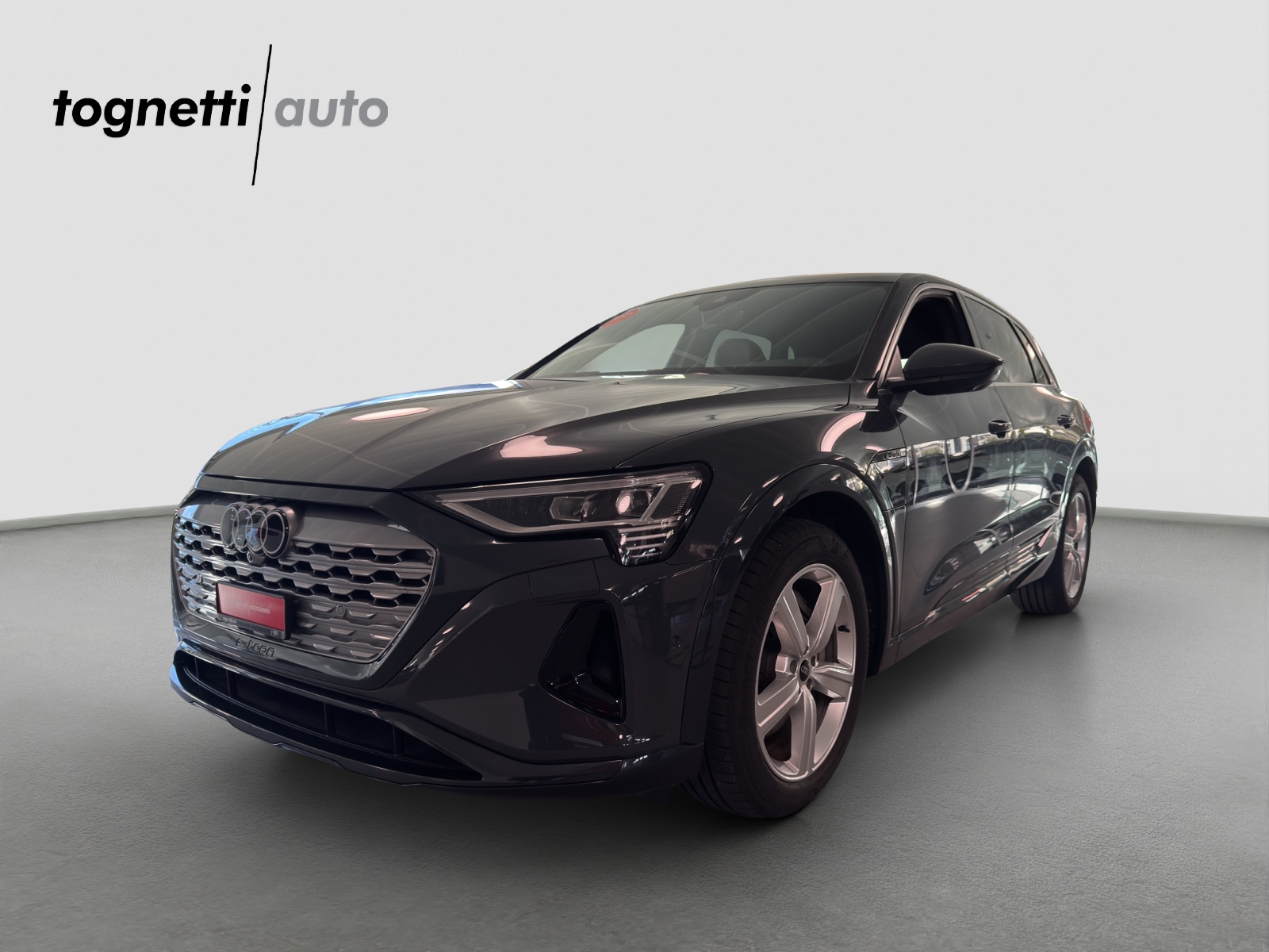 AUDI Q8 50 e-tron advanced quattro-image-0