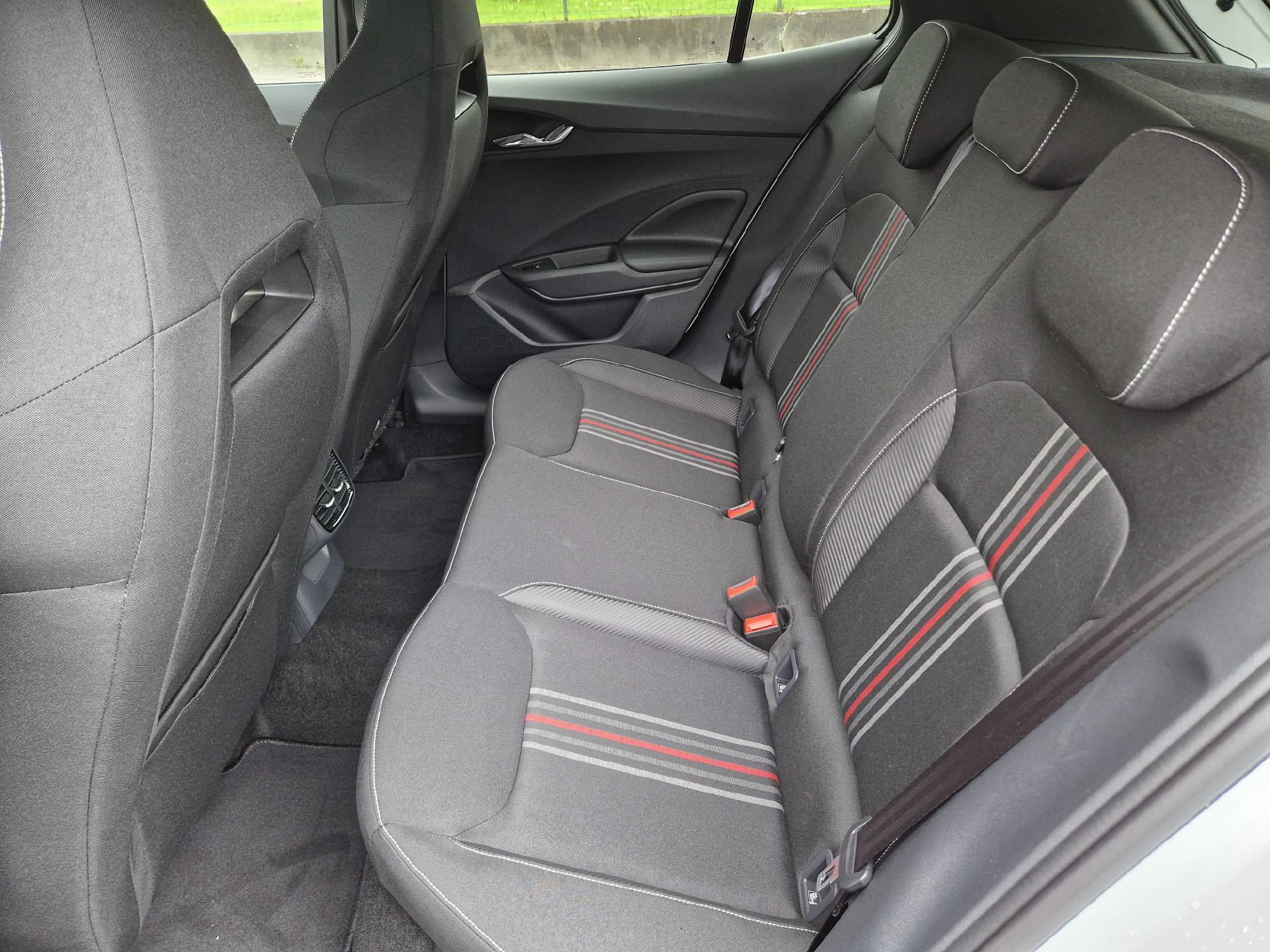 SKODA Fabia 1.0 TSI Monte Carlo DSG-image-12