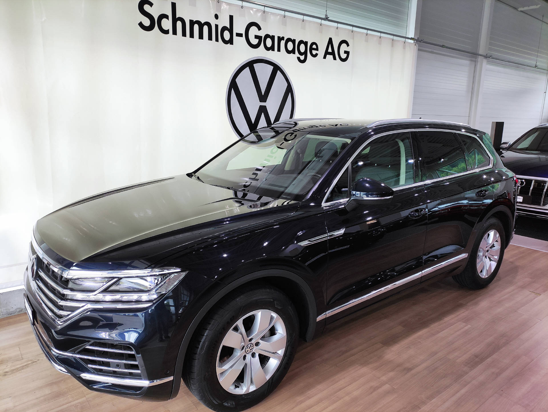 VW Touareg 3.0 V6 TDI Atmosphere-image-0