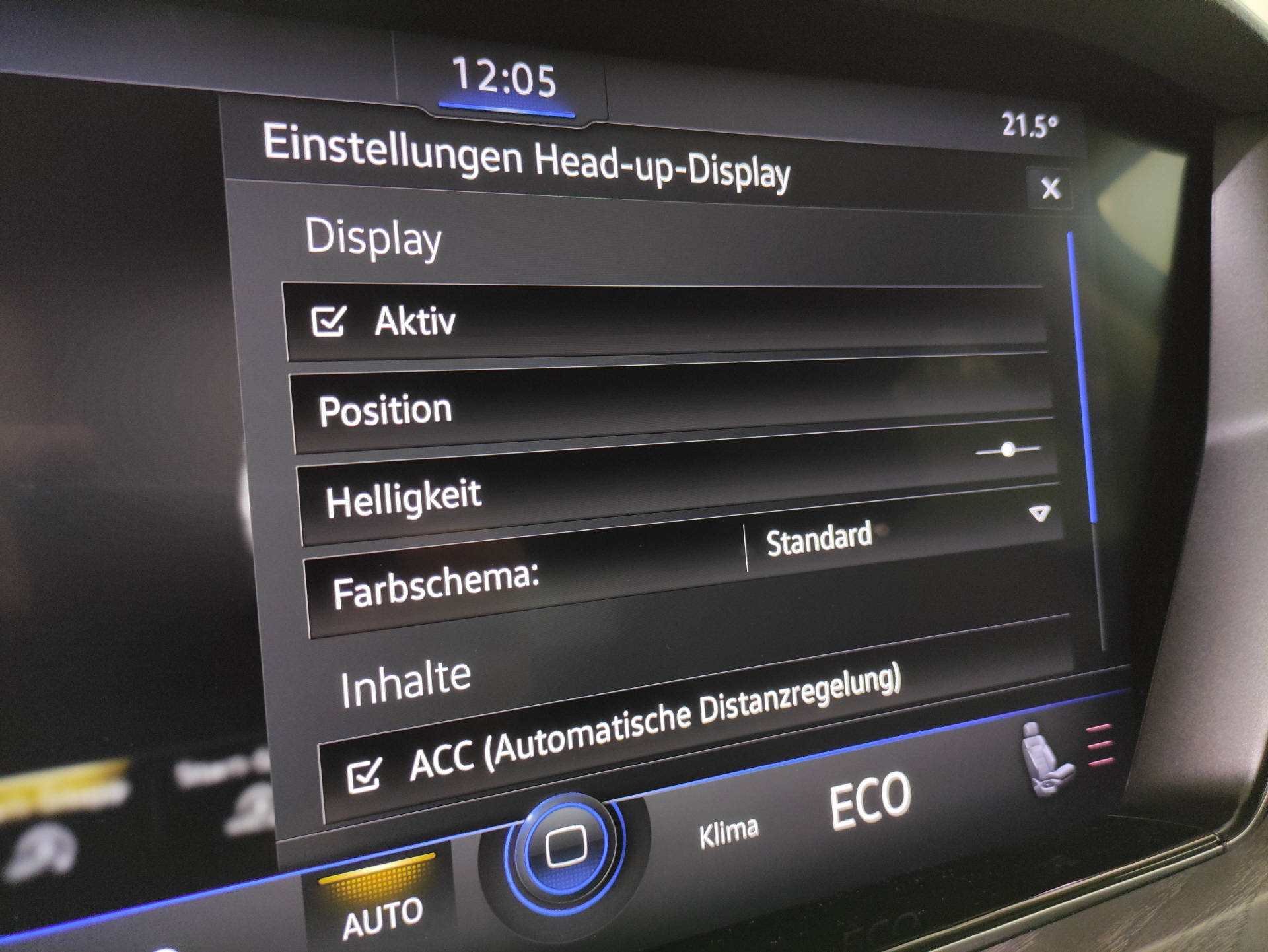VW Touareg 3.0 V6 TDI Atmosphere-image-8