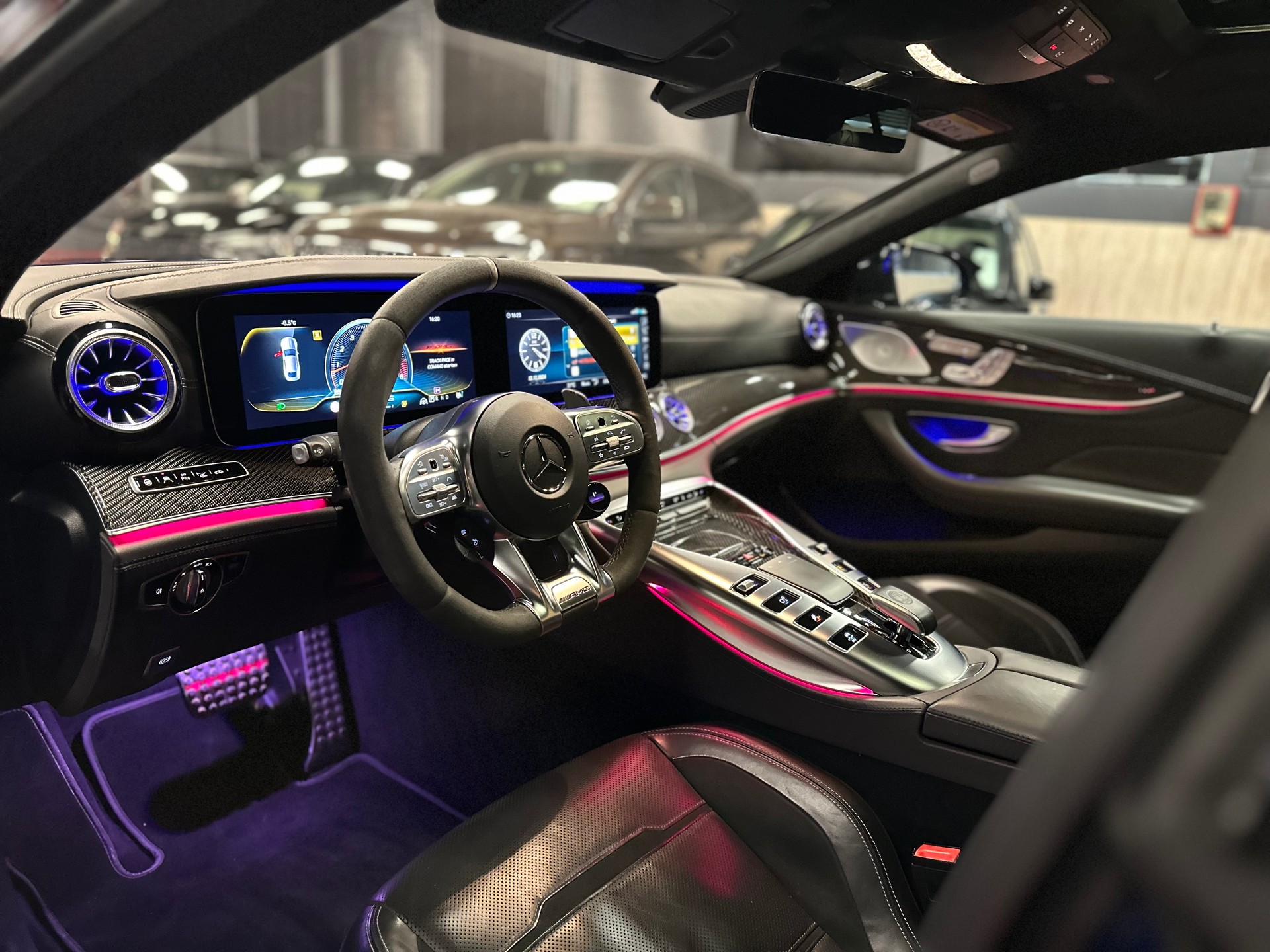 MERCEDES-BENZ AMG GT 4 63 S 4Matic+ Speedshift MCT ** VOLLAUSSTATTUNG **-image-12