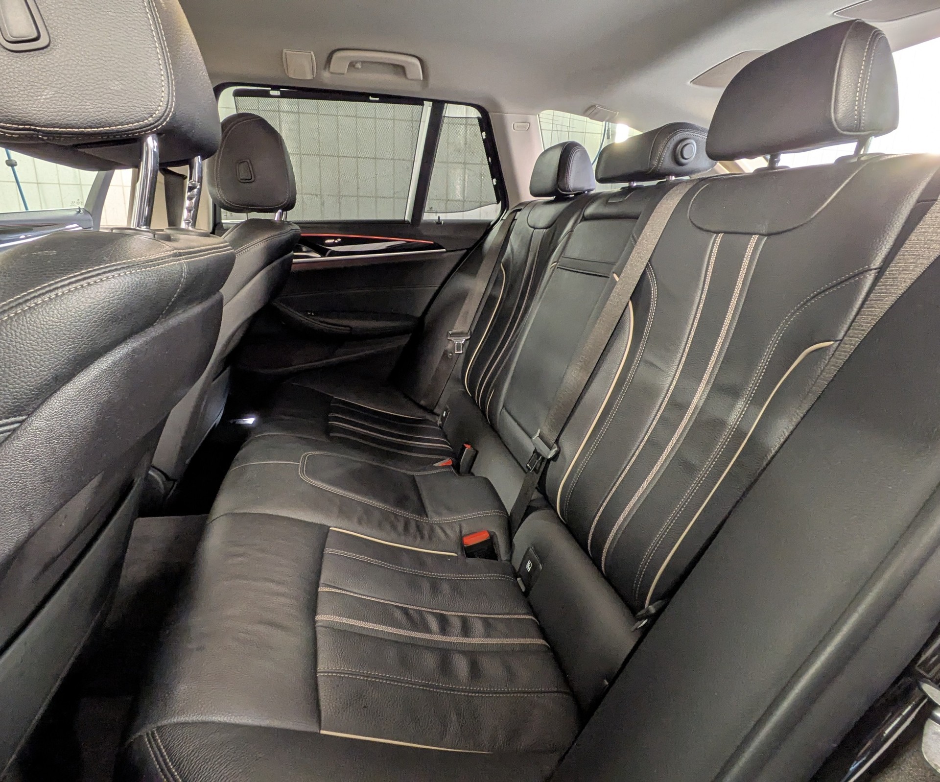 BMW BMW 520d Touring Luxury Line Steptronic-image-7