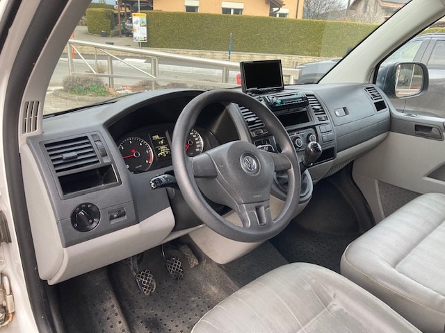 VW T5 2.0 Bi-TDI-image-12