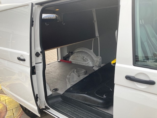 VW T5 2.0 Bi-TDI-image-10