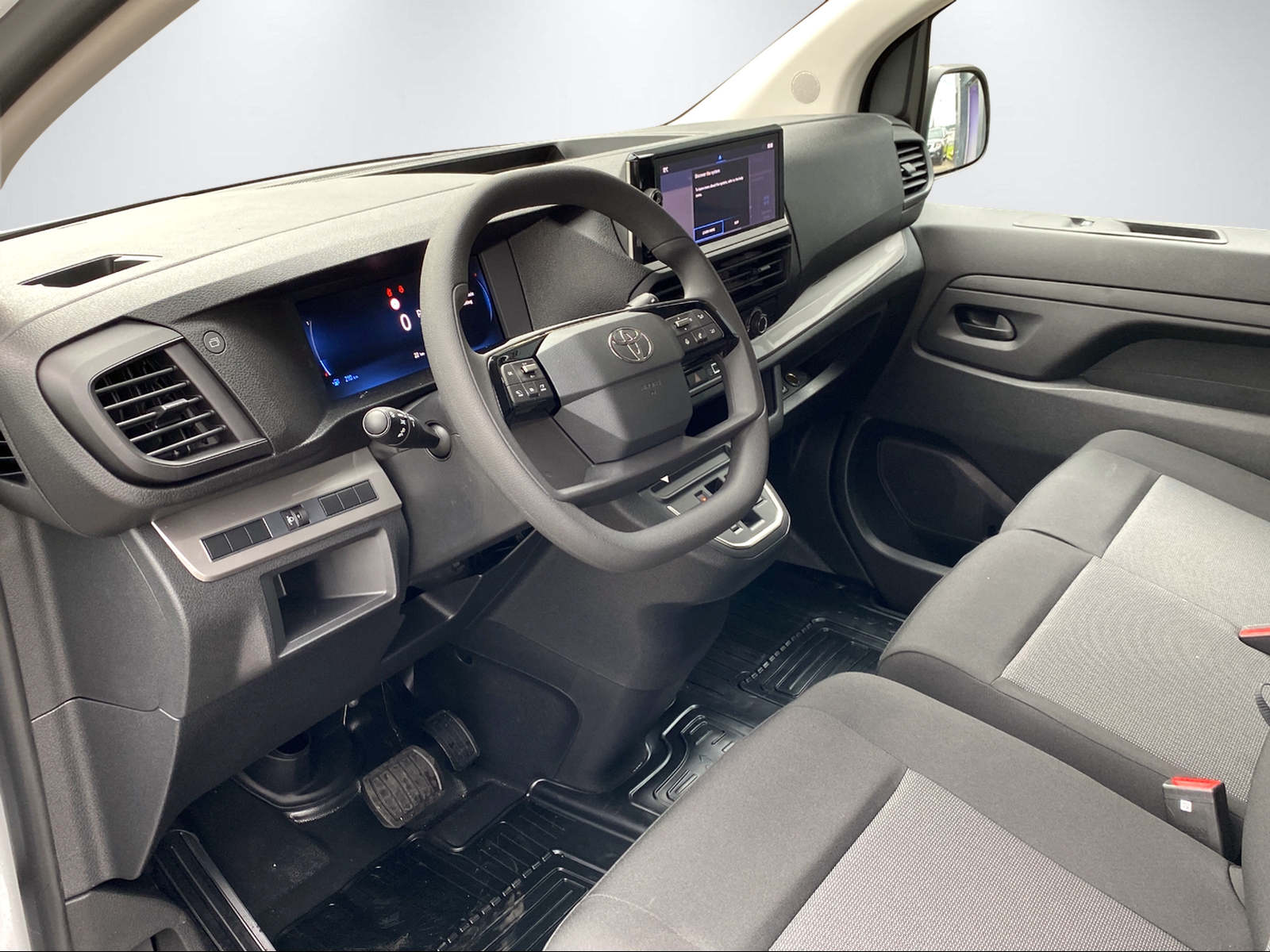 TOYOTA PROACE Van L2 2.0 D Advanced-image-13