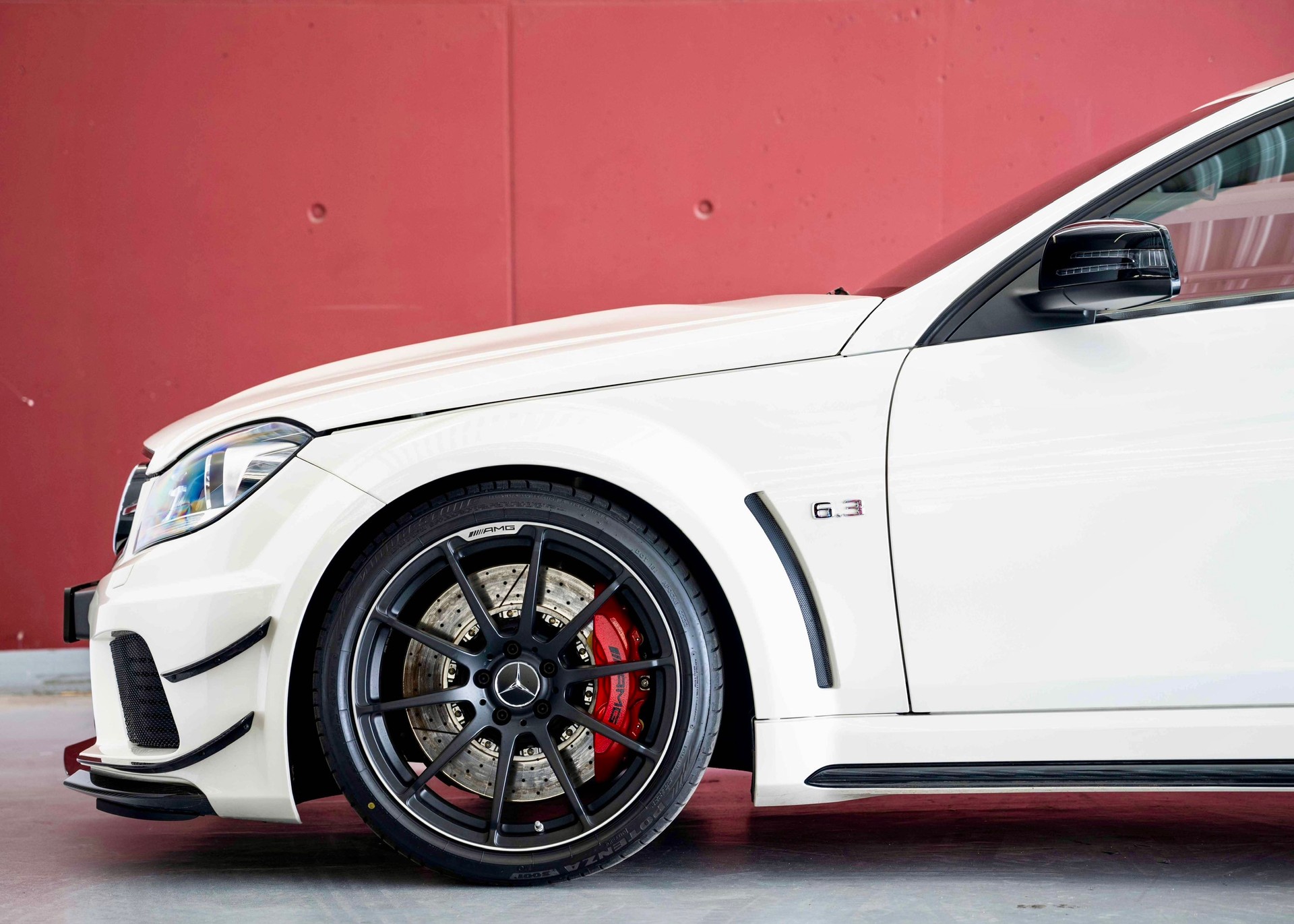 MERCEDES-BENZ C 63 Coupé AMG Black Series (1st hand, 1st paint, Bucket seats, Aerodynamic Package)-image-7