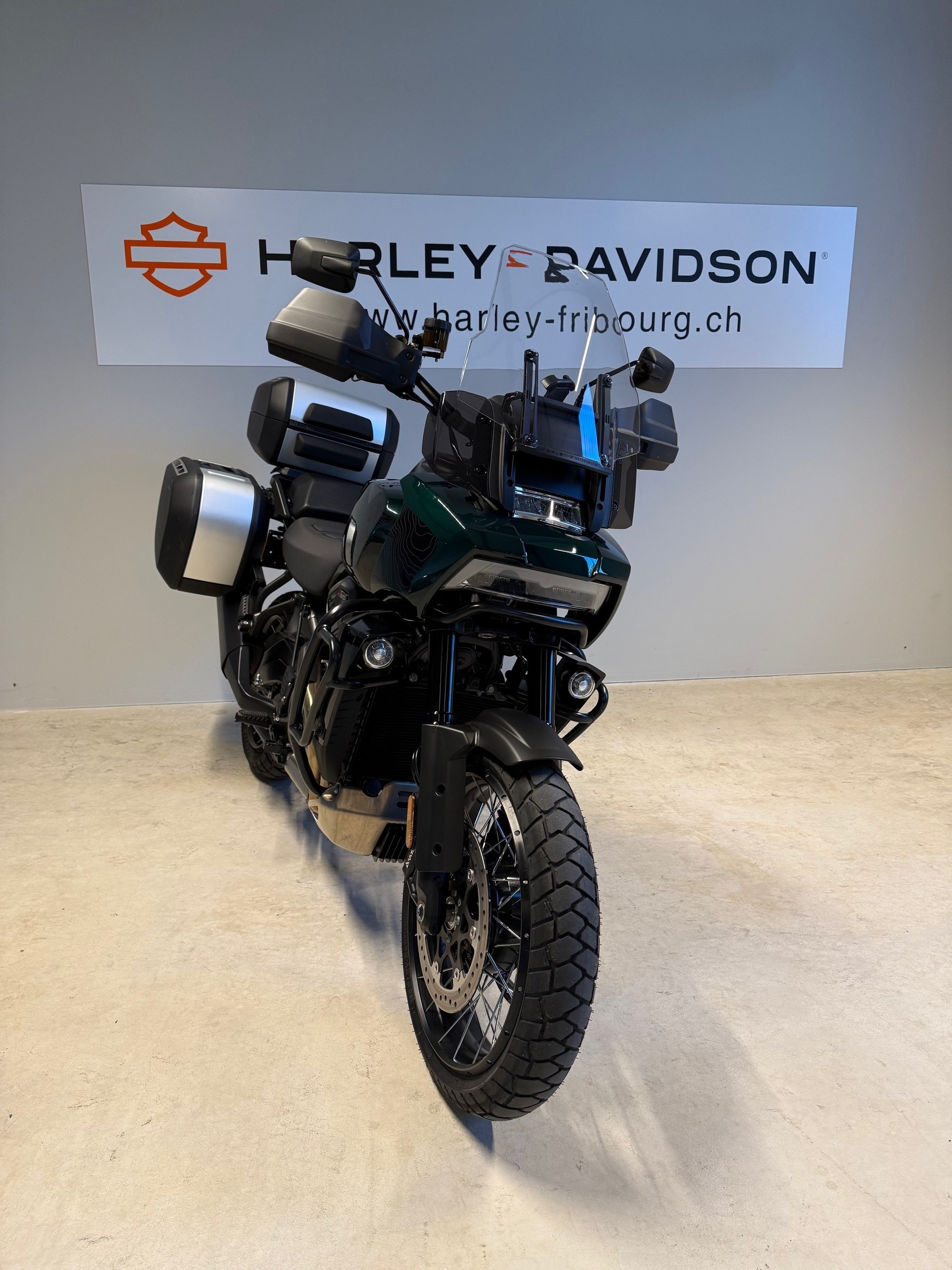 HARLEY-DAVIDSON RA Pan America 1250 Special-showroom-element-1