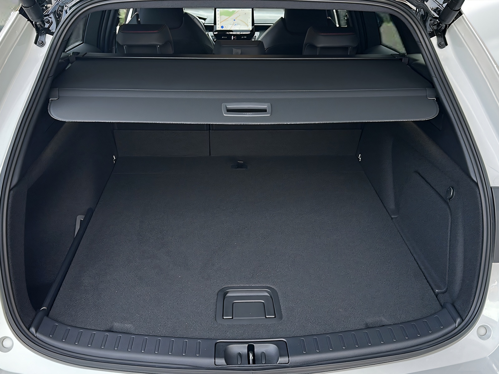 TOYOTA Corolla Touring Sports 2.0 HSD GR Sport e-CVT-image-12