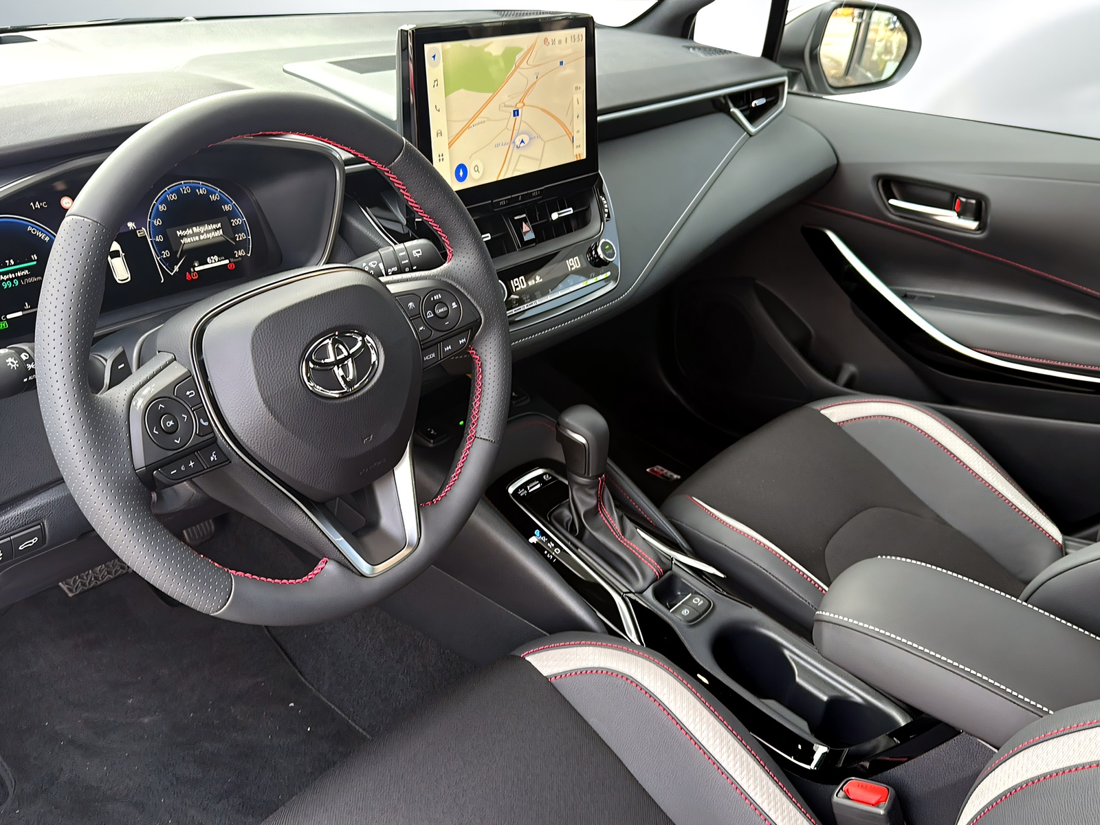 TOYOTA Corolla Touring Sports 2.0 HSD GR Sport e-CVT-image-4