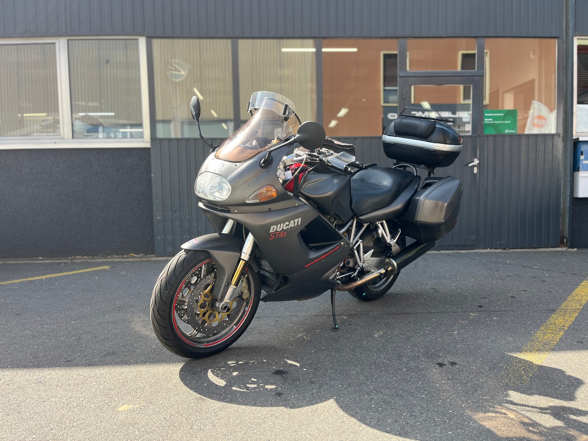 DUCATI ST4 S I.E.-showroom-element-1