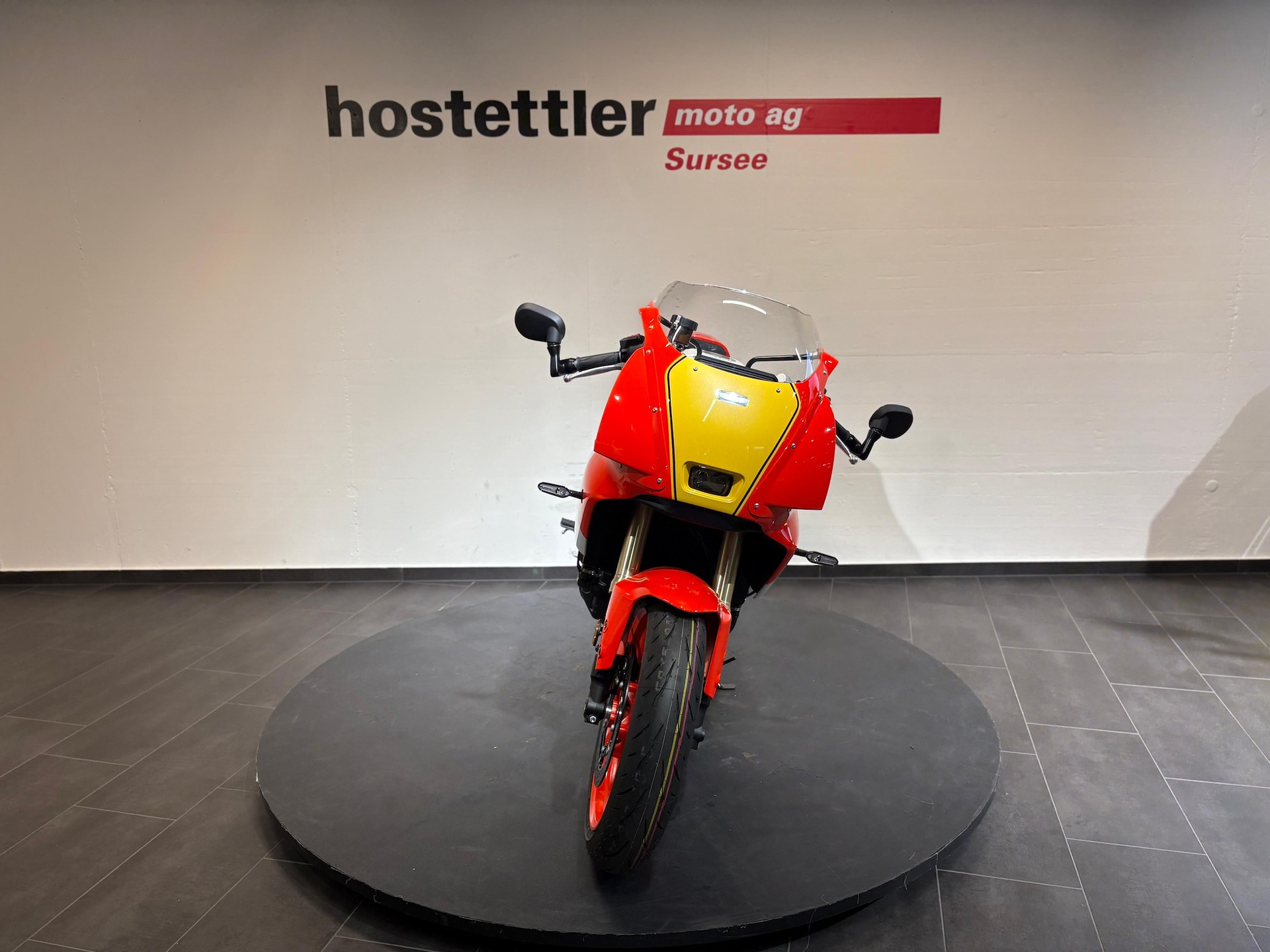 YAMAHA XSR 900 GP-image-8