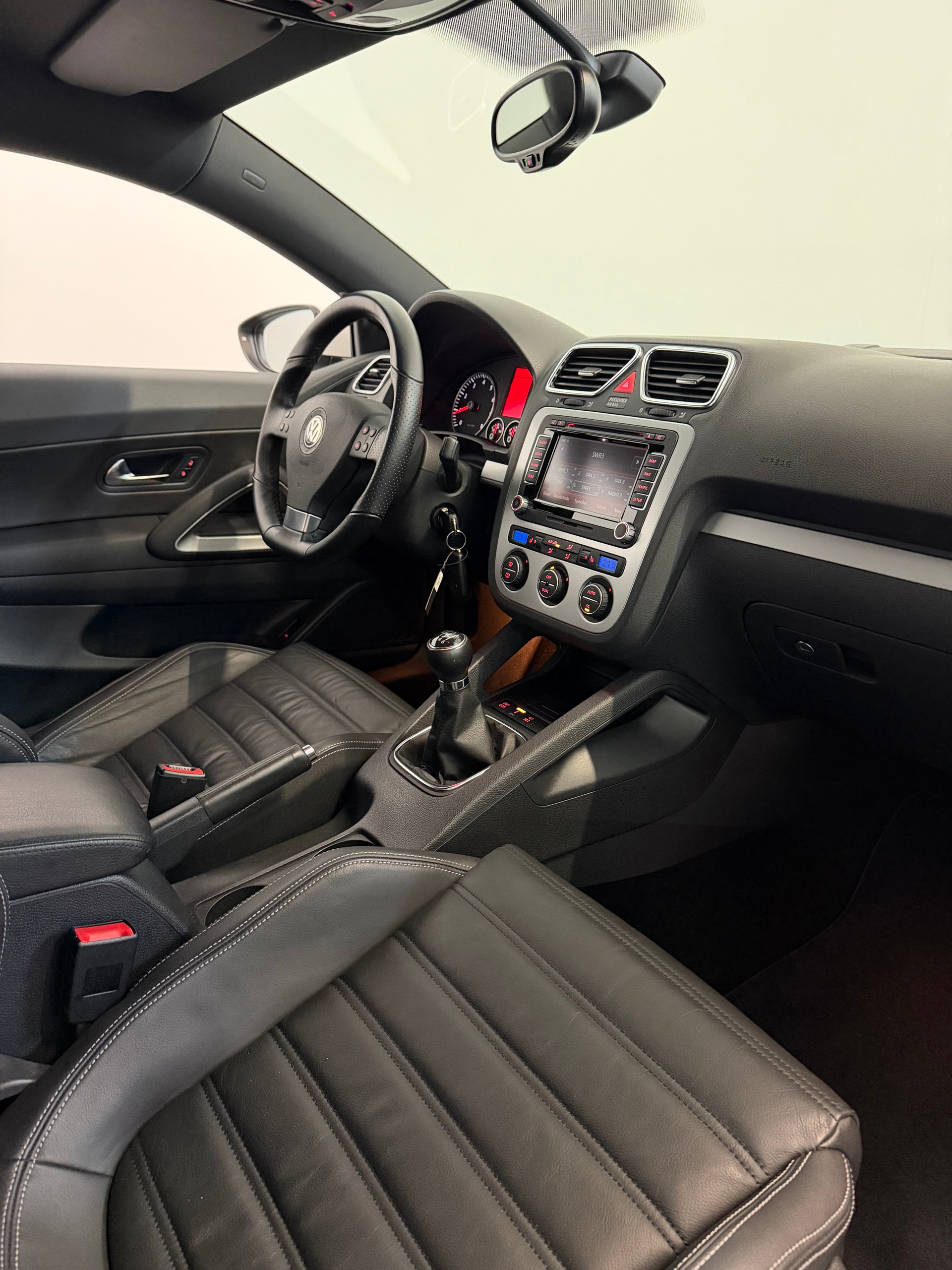 VW Scirocco 2.0 TSI-image-8