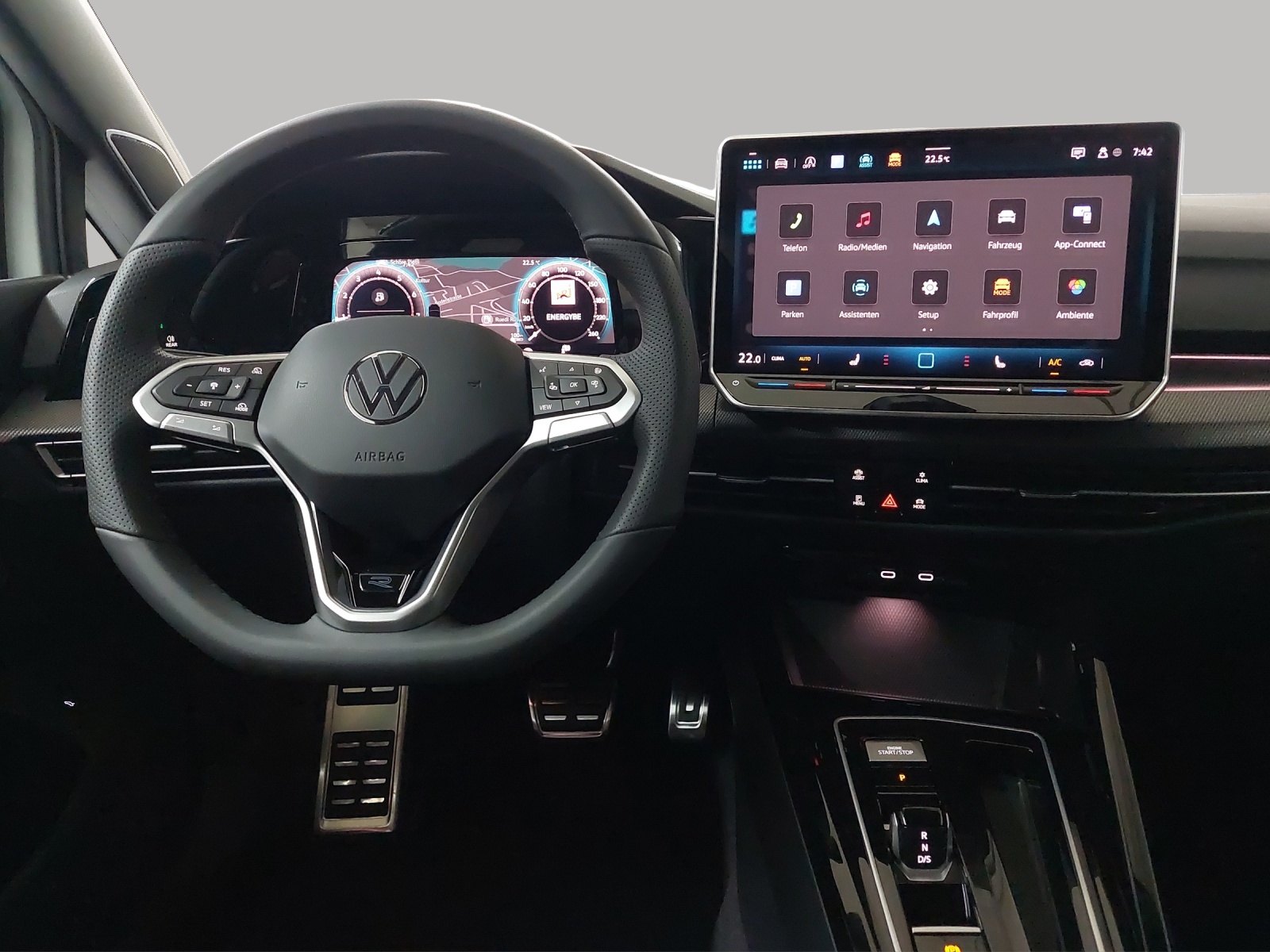 VW Golf Variant 1.5 eTSI mHEV R-Line DSG-image-6