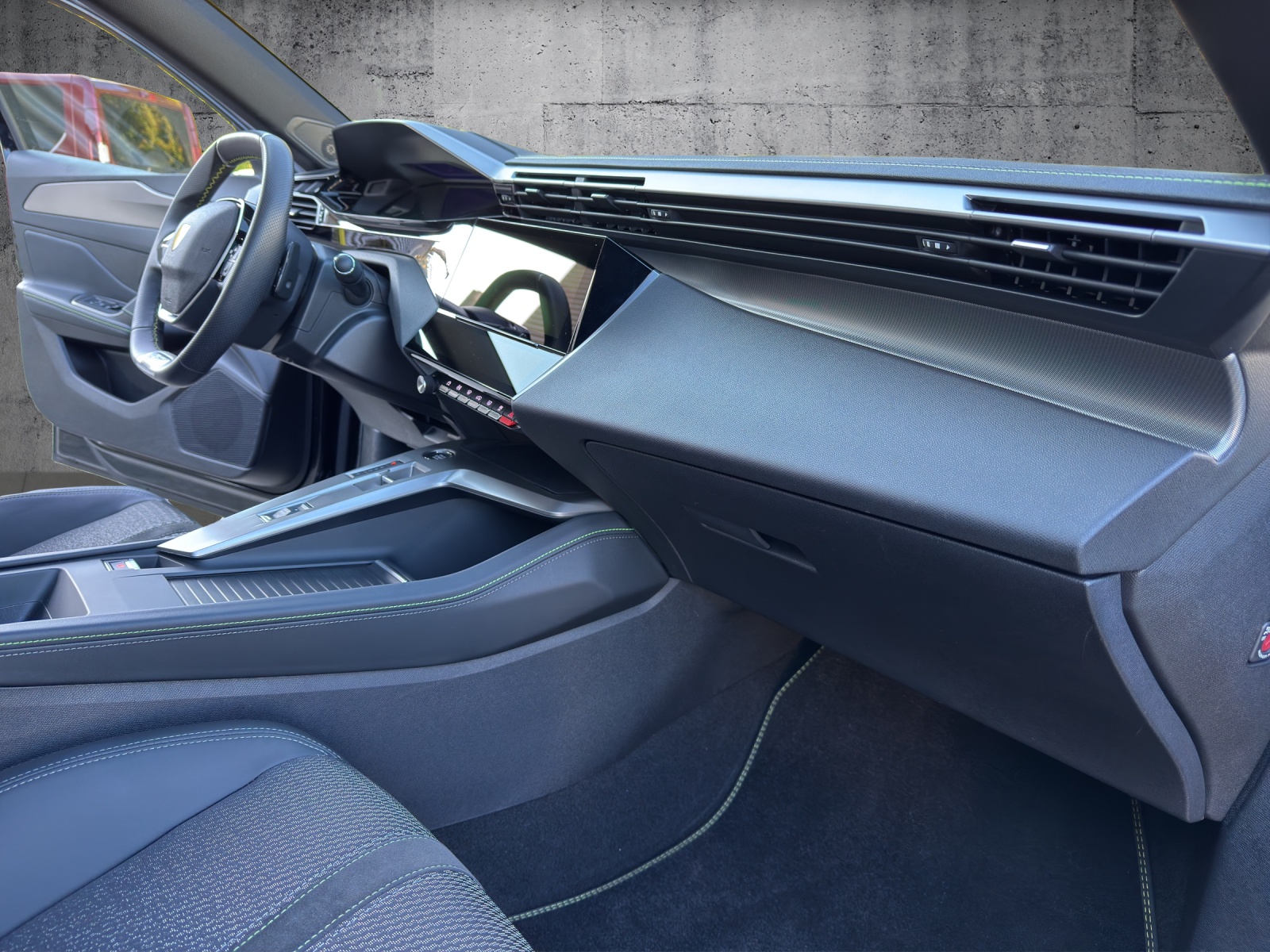 PEUGEOT 308 SW 1.6 PHEV 180 GT *PANO-DACH*-image-23