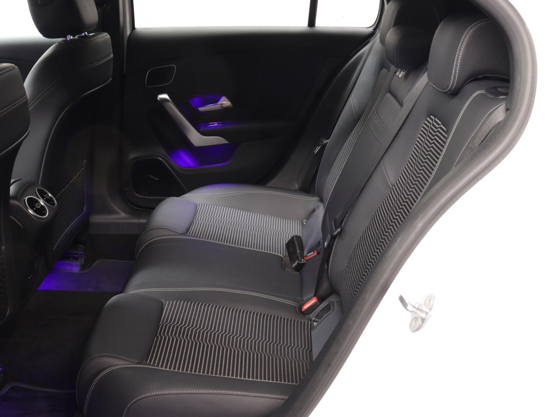 MERCEDES-BENZ A 180 Night Star-image-9