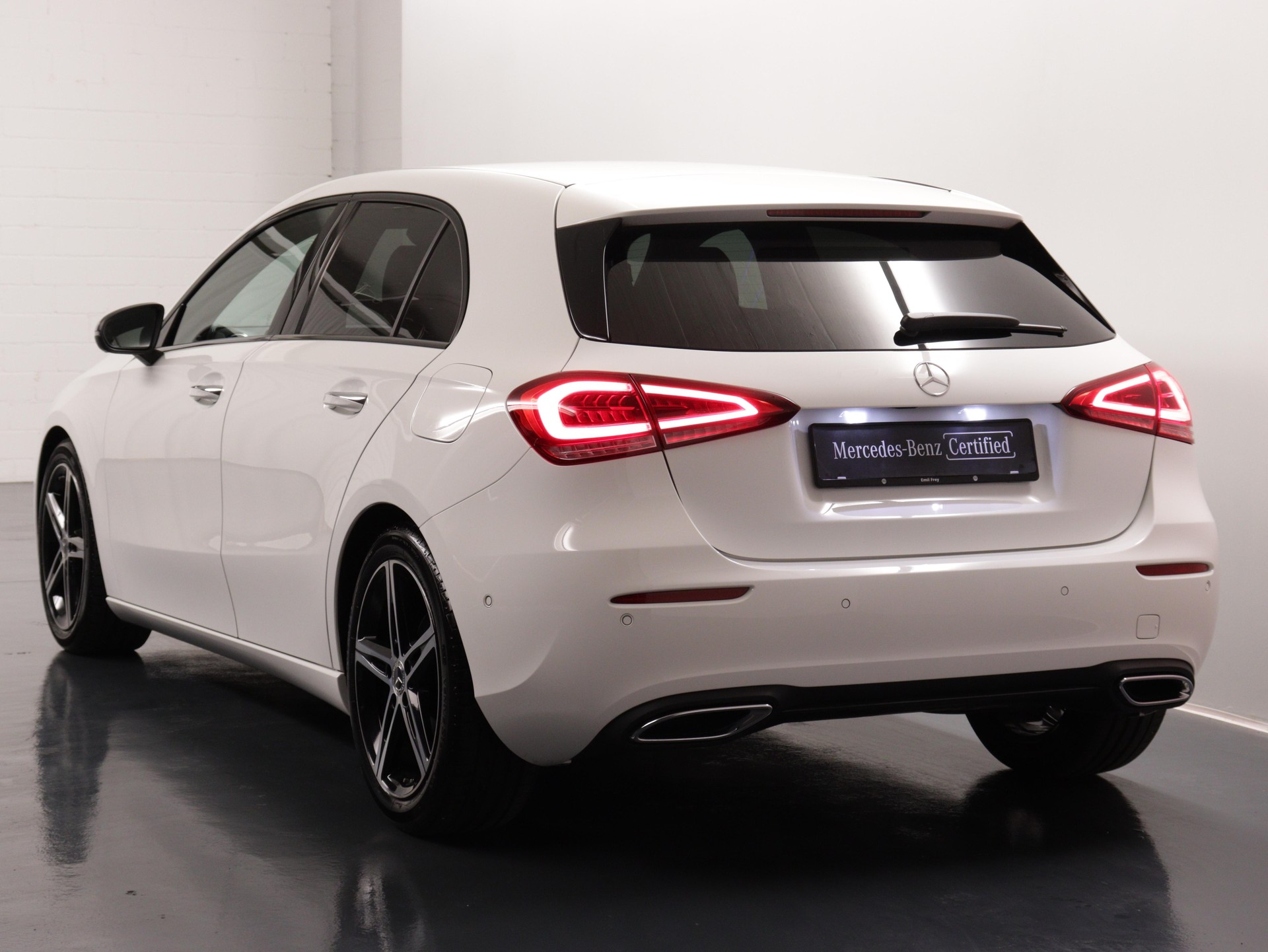 MERCEDES-BENZ A 180 Night Star-image-4