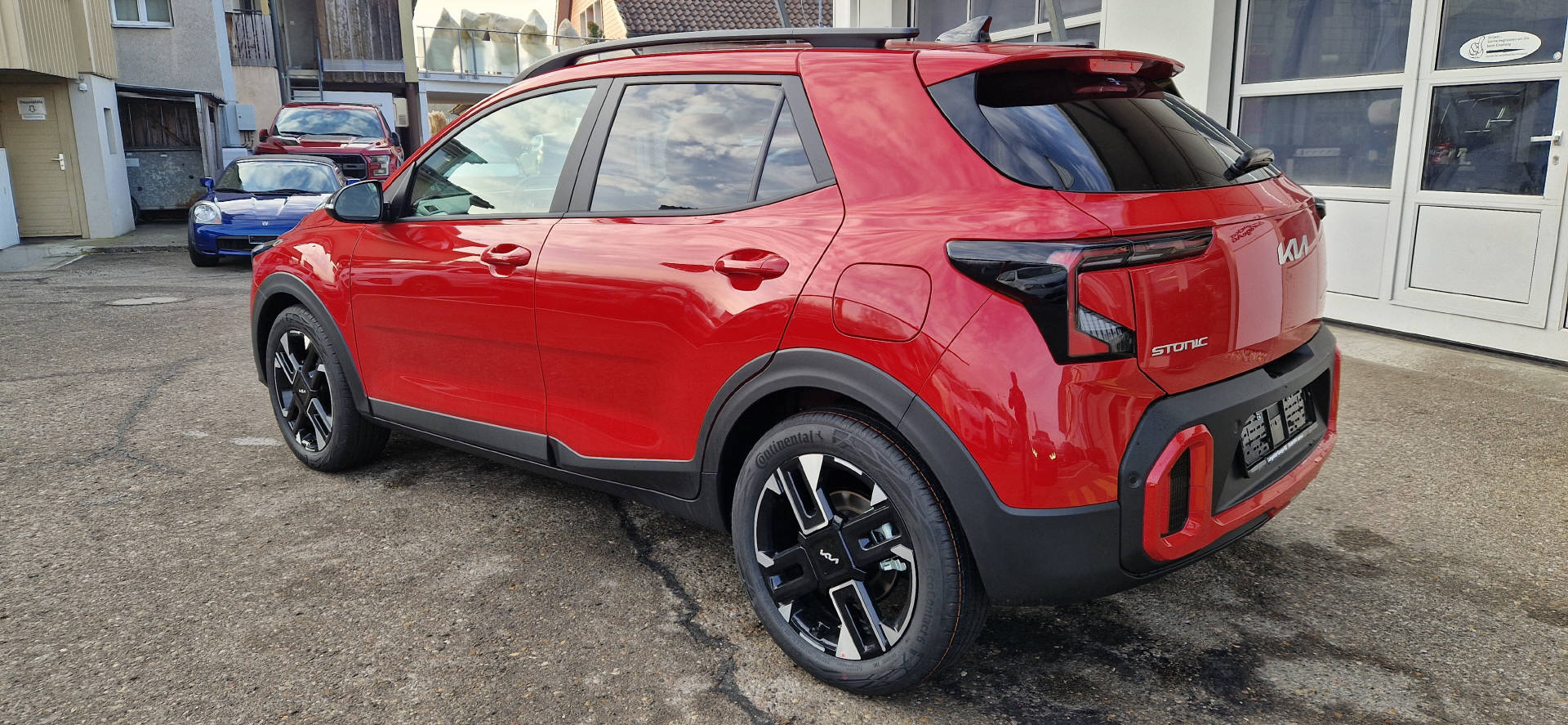 KIA Stonic 1.0 T-GDi MHEV GT-Line-image-11