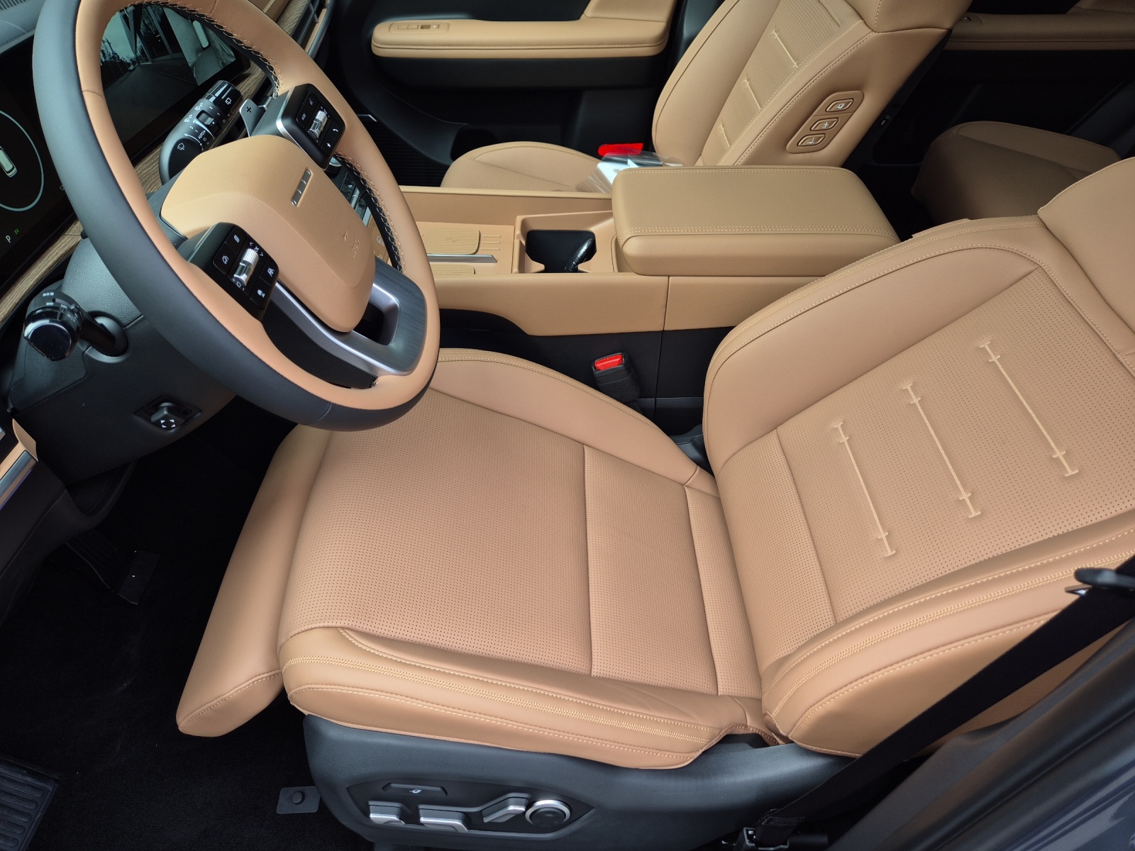 HYUNDAI Santa Fe 1.6 T-GDi HEV Calligraphy-image-11
