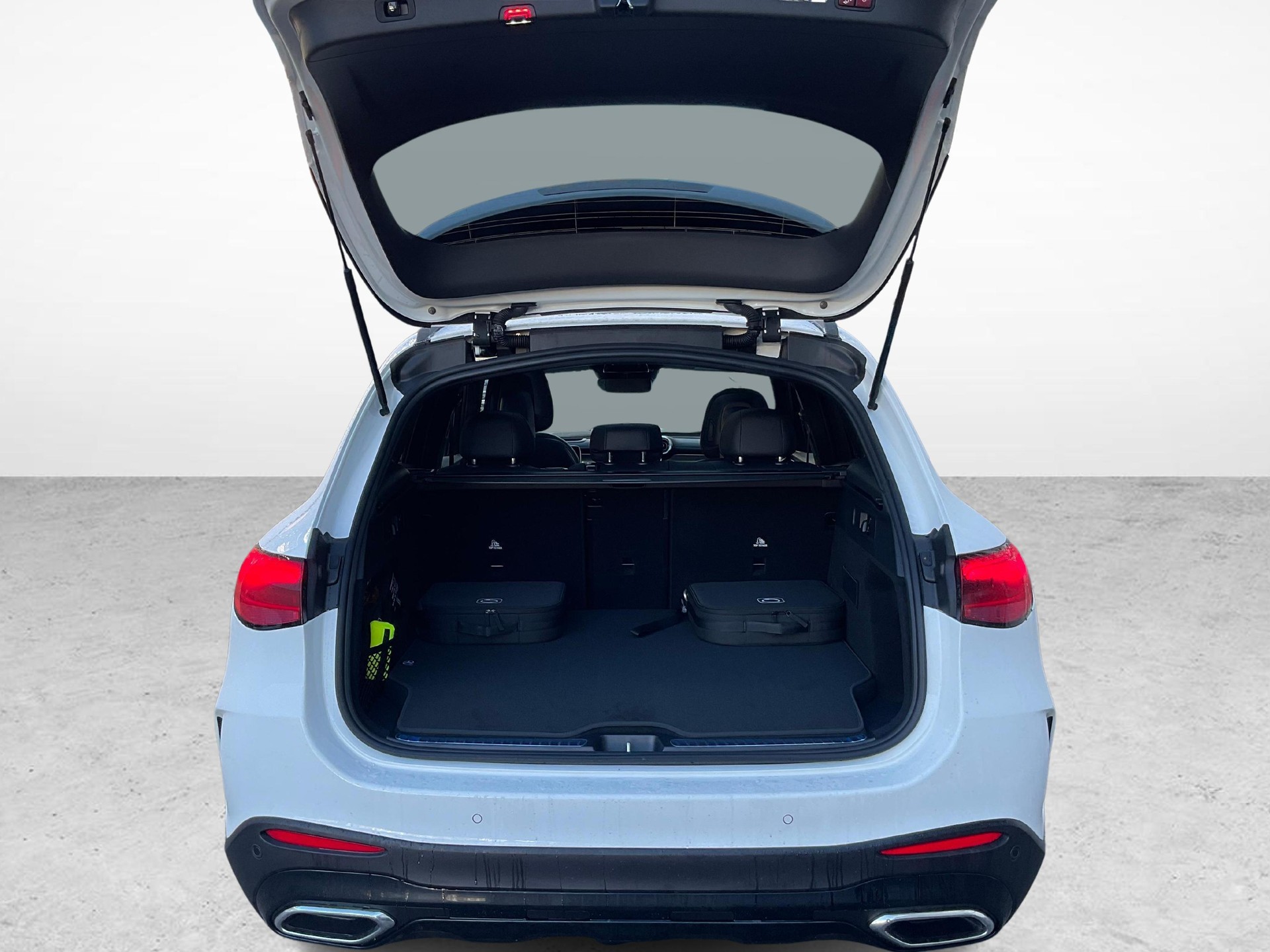MERCEDES-BENZ GLC 400 e 4MATIC EQ Star AMG Line-image-4
