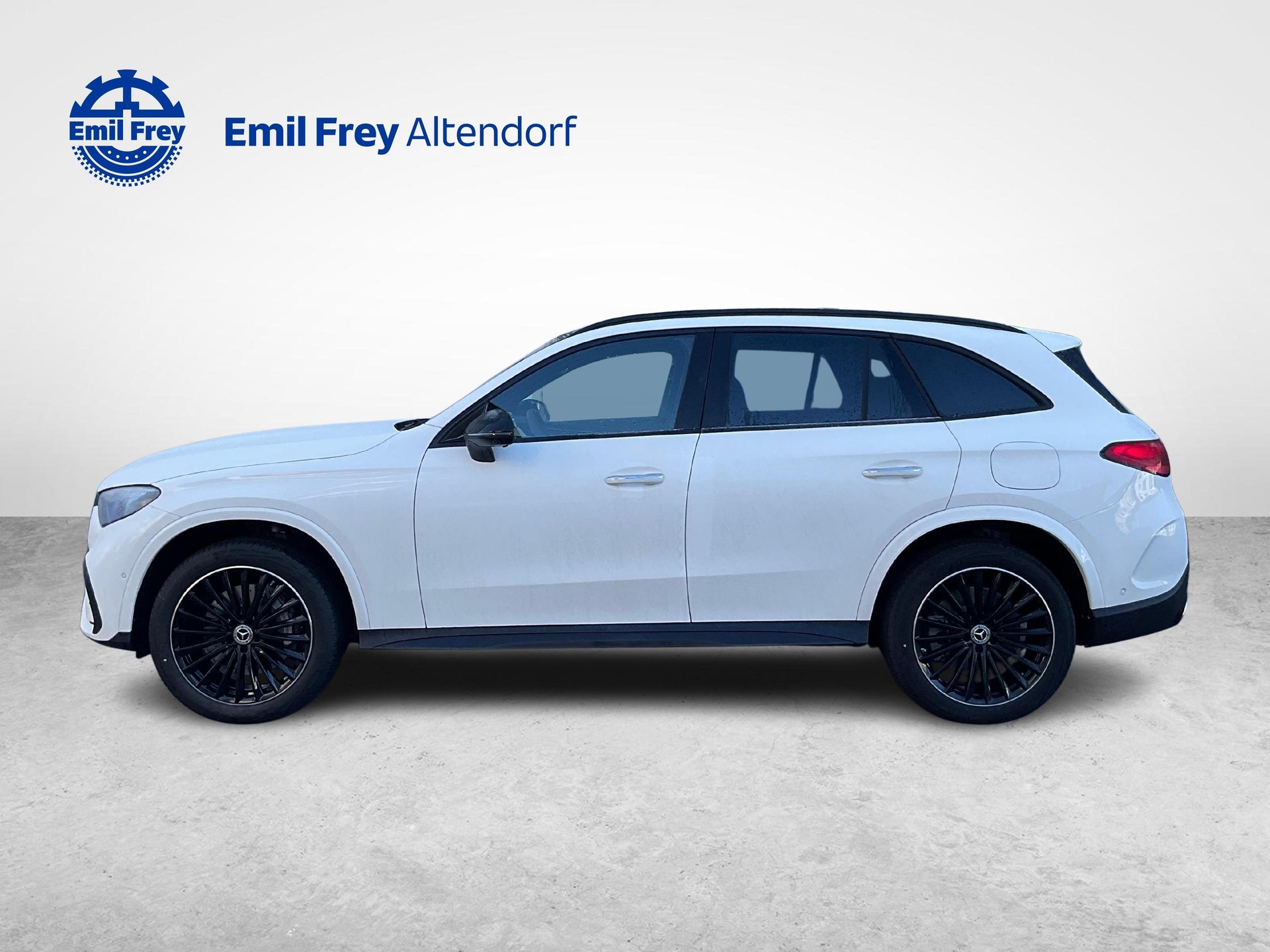 MERCEDES-BENZ GLC 400 e 4MATIC EQ Star AMG Line-image-2