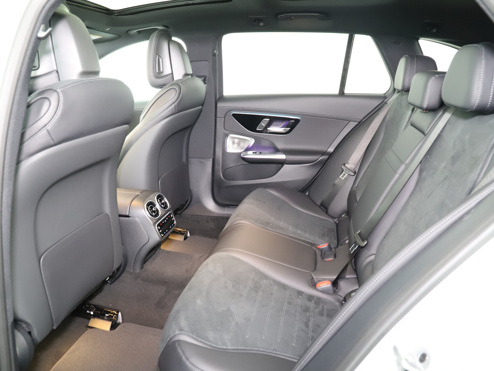 MERCEDES-BENZ C 220 d T 4 M Swiss Star-image-10