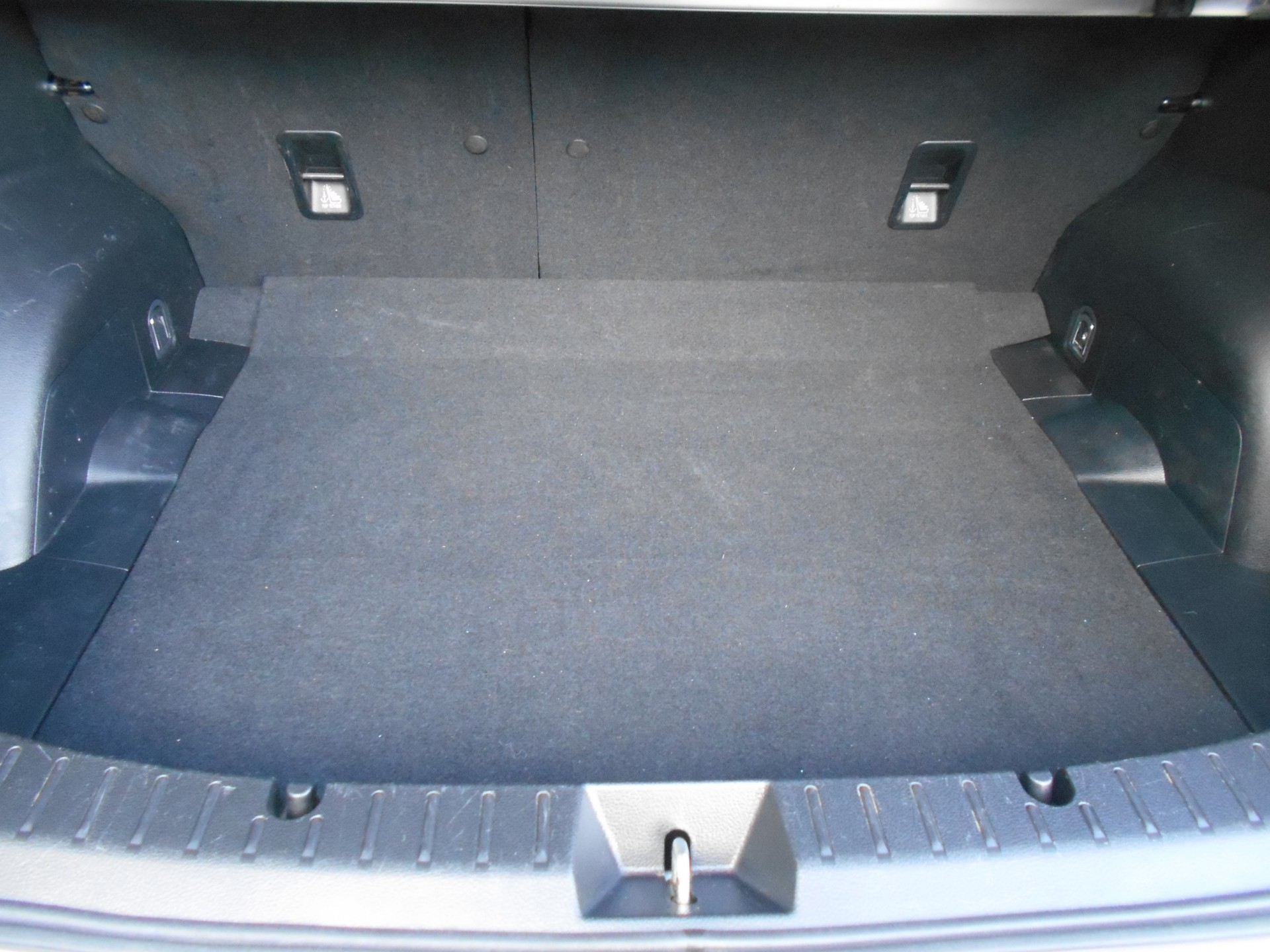 SUBARU XV 2.0 Swiss Two AWD-image-12