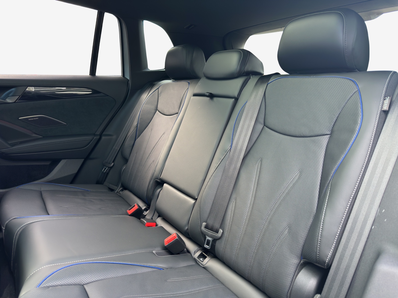 VW Tiguan 2.0 TSI DSG R-Line 4Motion-image-11