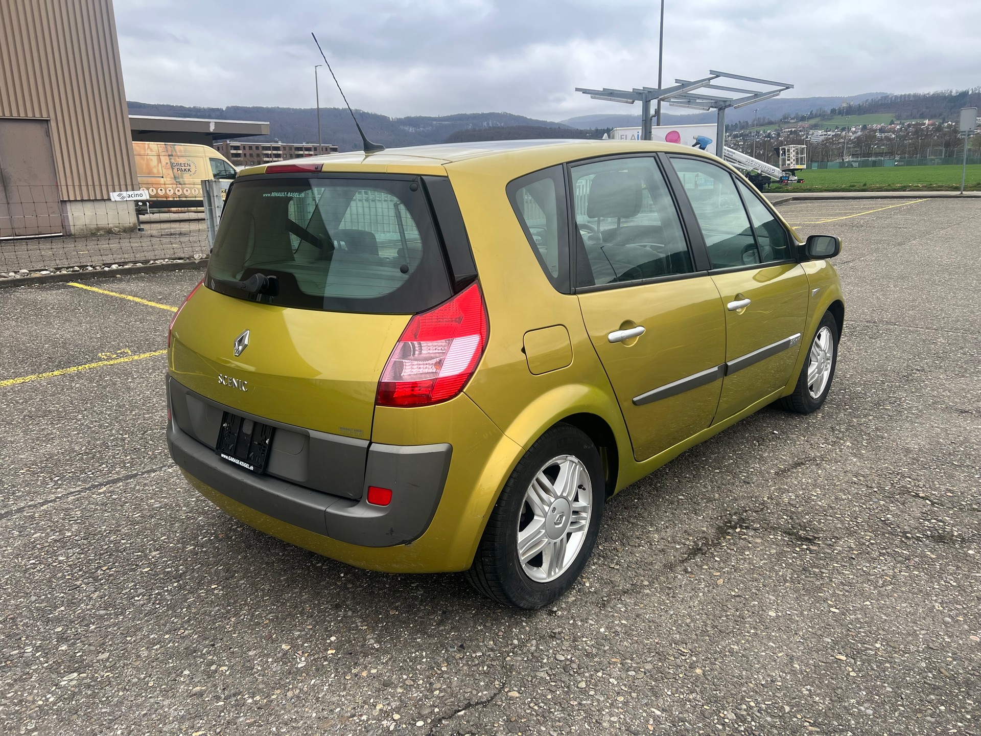 RENAULT Scénic 2.0 16V Dynamique-image-5