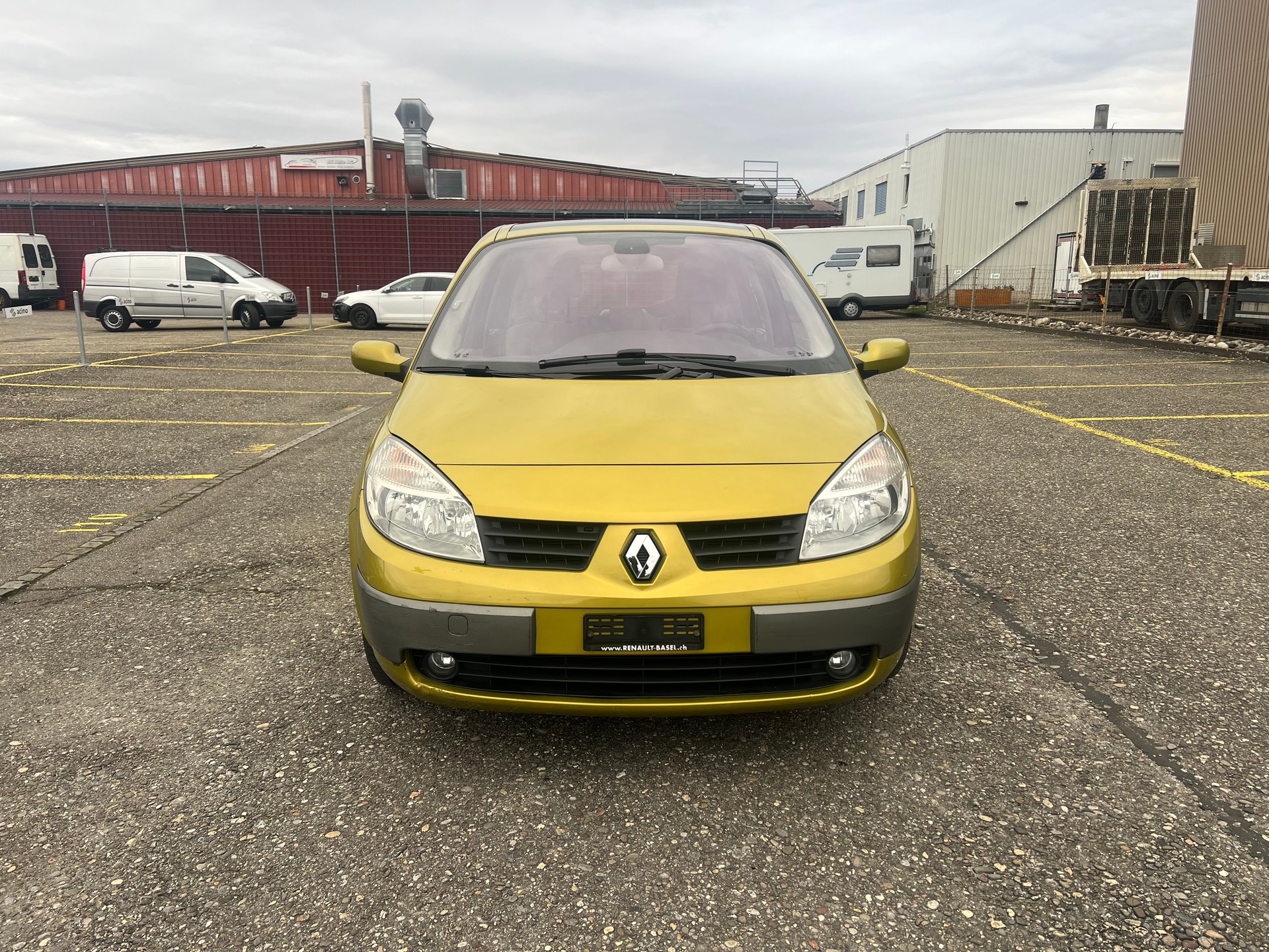 RENAULT Scénic 2.0 16V Dynamique-image-0