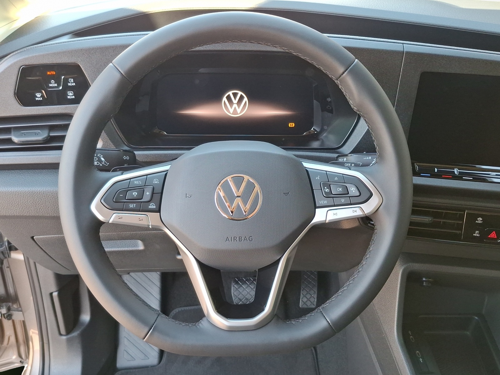 VW Caddy 1.5 TSI California Spirit DSG-image-9