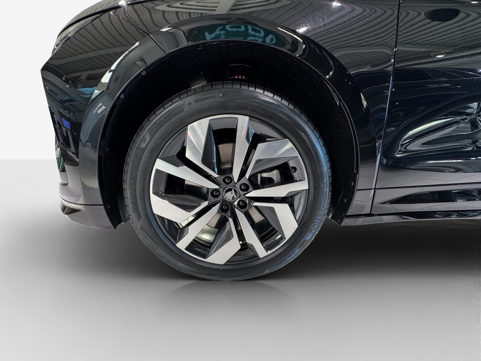 SKODA Enyaq 85x Sportline 4x4-image-13
